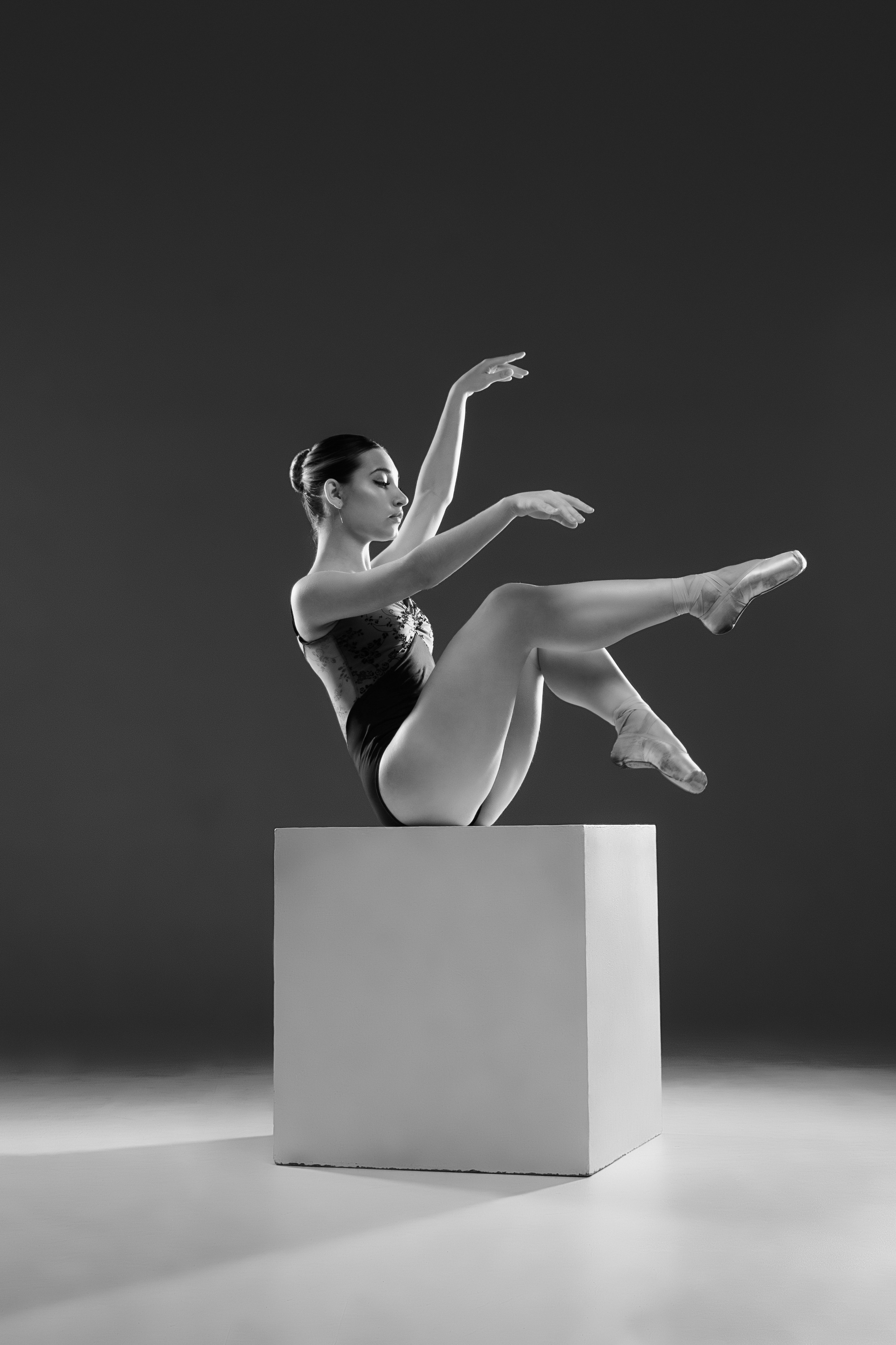 Гимнастика и балет. Фотограф беременности в Тюмени Любовь Докучаева