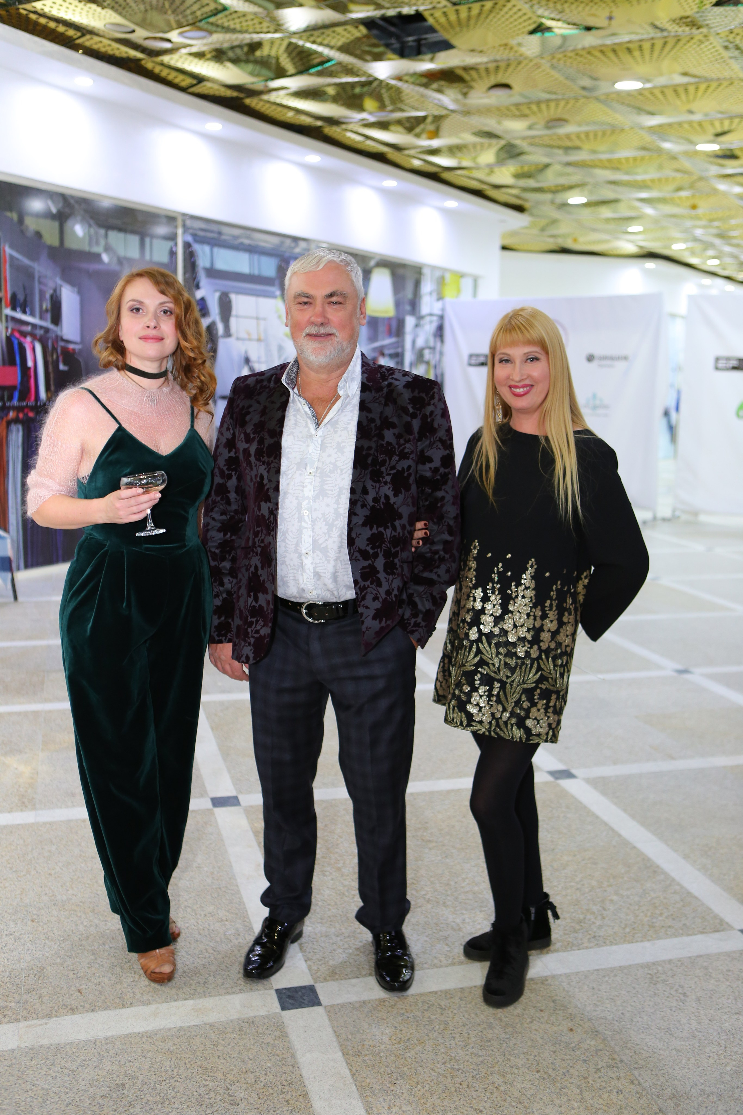 Неделя высокой моды с Викой Цыгановой. Главная