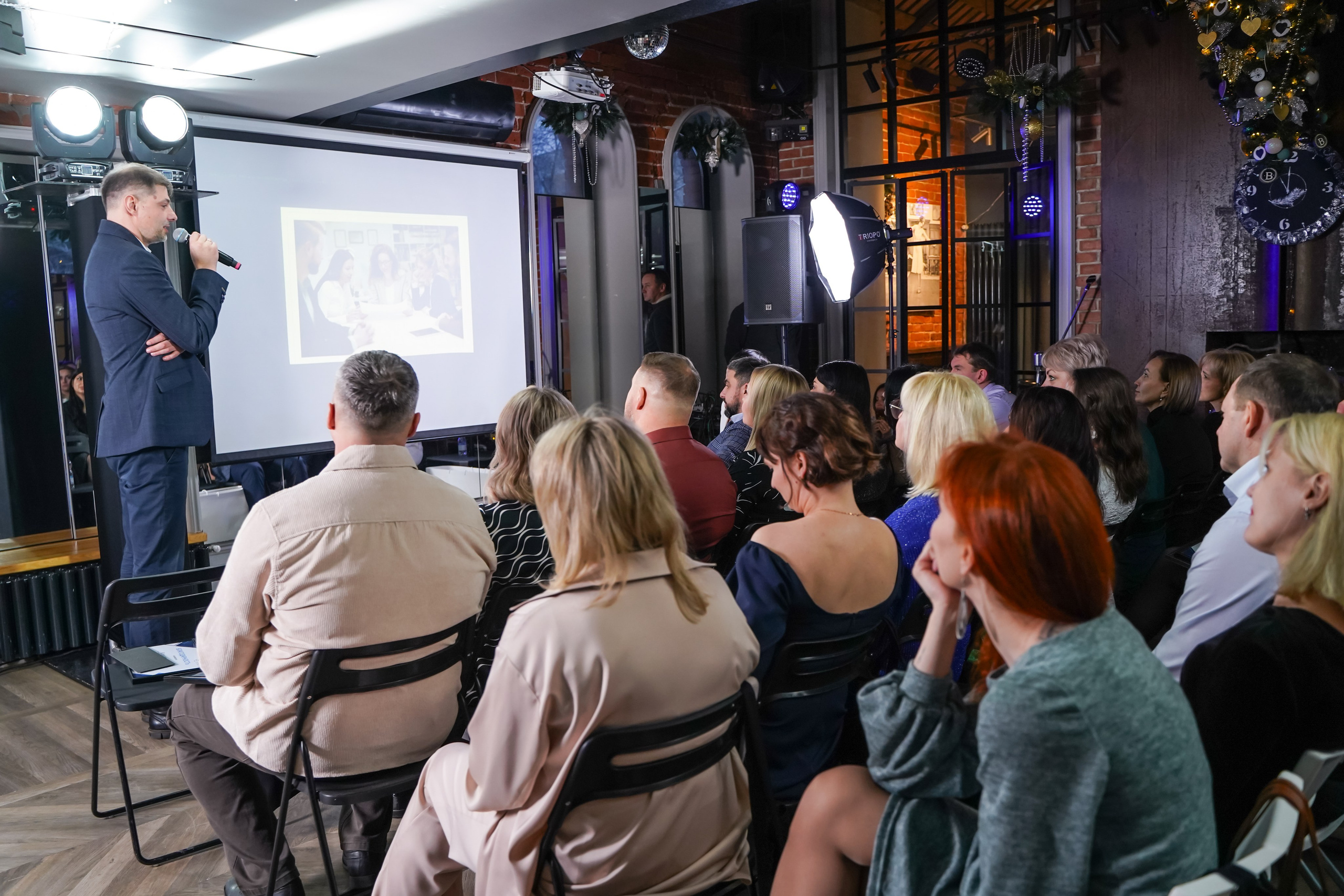 Конференция. Фотограф Надежда Жемкова. Фотосъёмка, ретушь, фотомонтаж для вас и вашего бизнеса