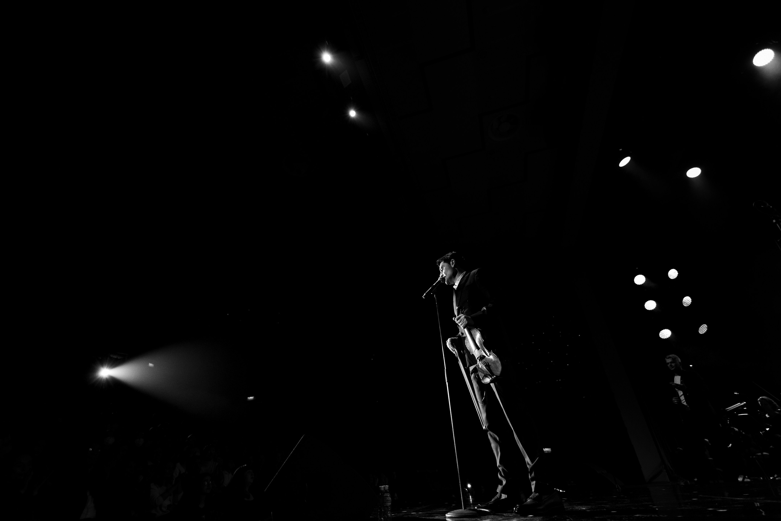 Сольный концерт Эдгара Акобяна. Студийный и свадебный фотограф в Москве Айк Саркисян