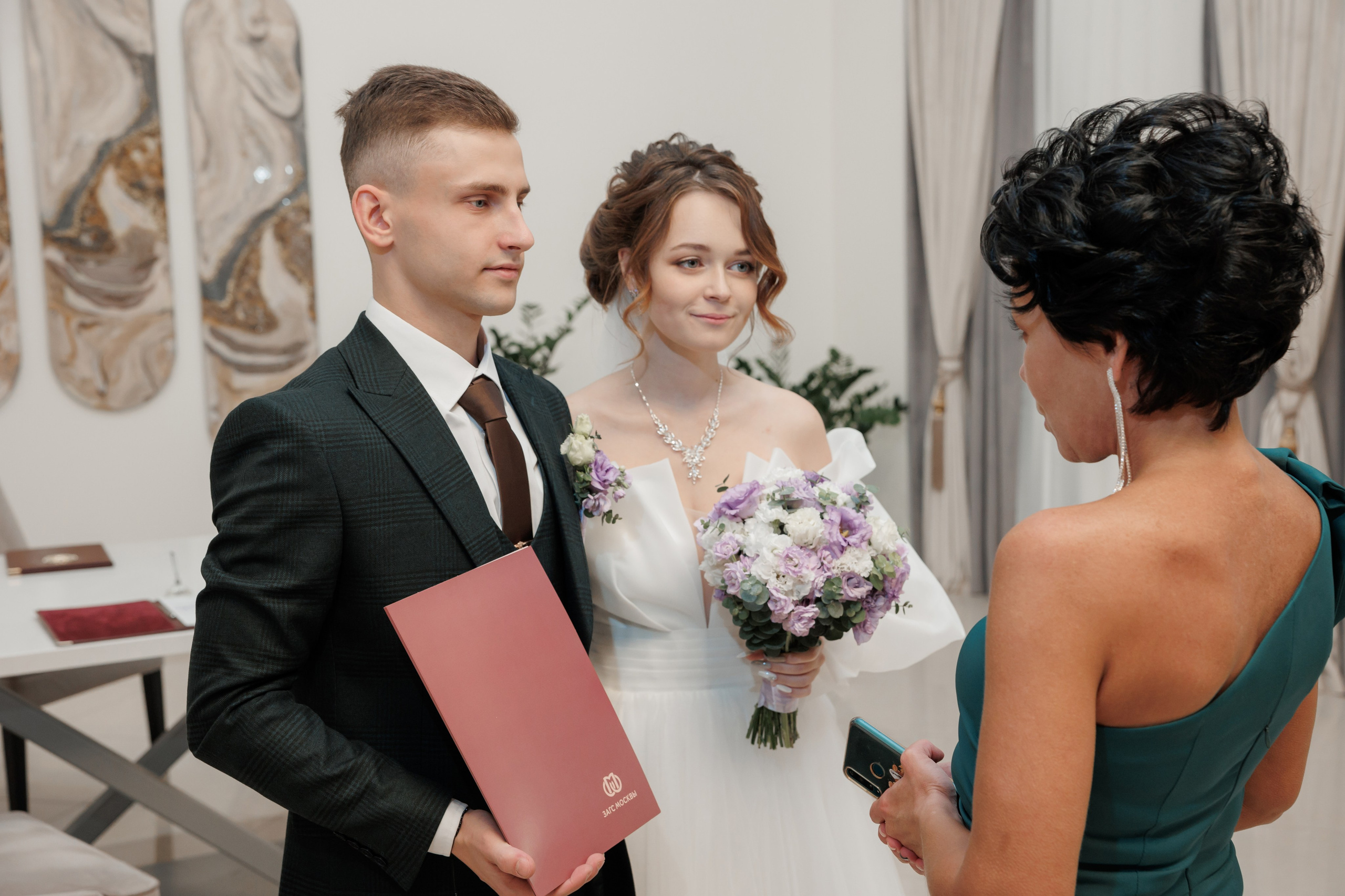 Константин и Дарья, ЗАГС ВДНХ, отель Soluxe, ресторан «Антик». Свадебный и репортажный фотограф (Москва, Королев и другие)