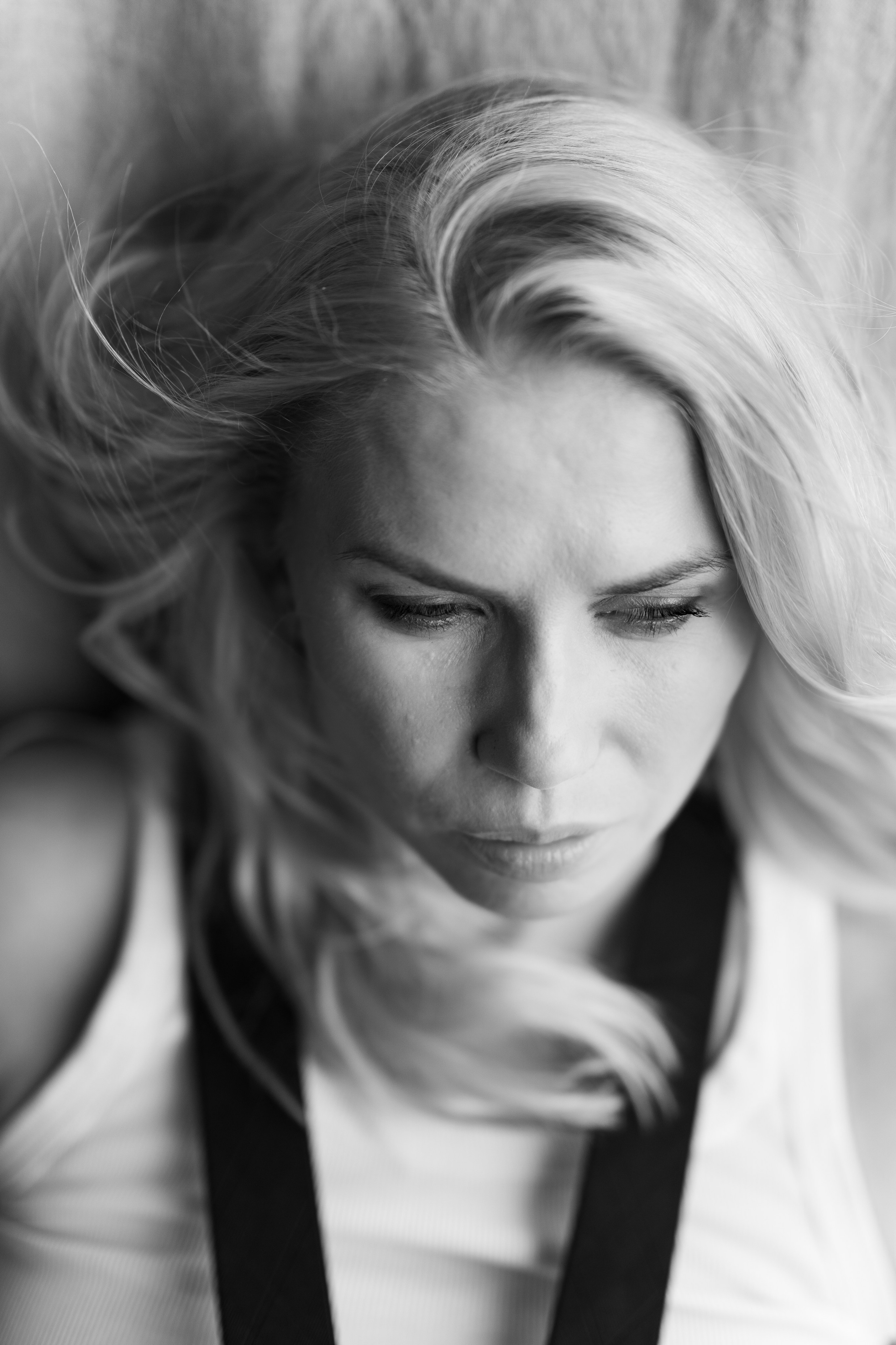 Женский портрет 35+. Женский портретный фотограф 35+ Воронеж. Добро пожаловать в магию ЧБ портрета