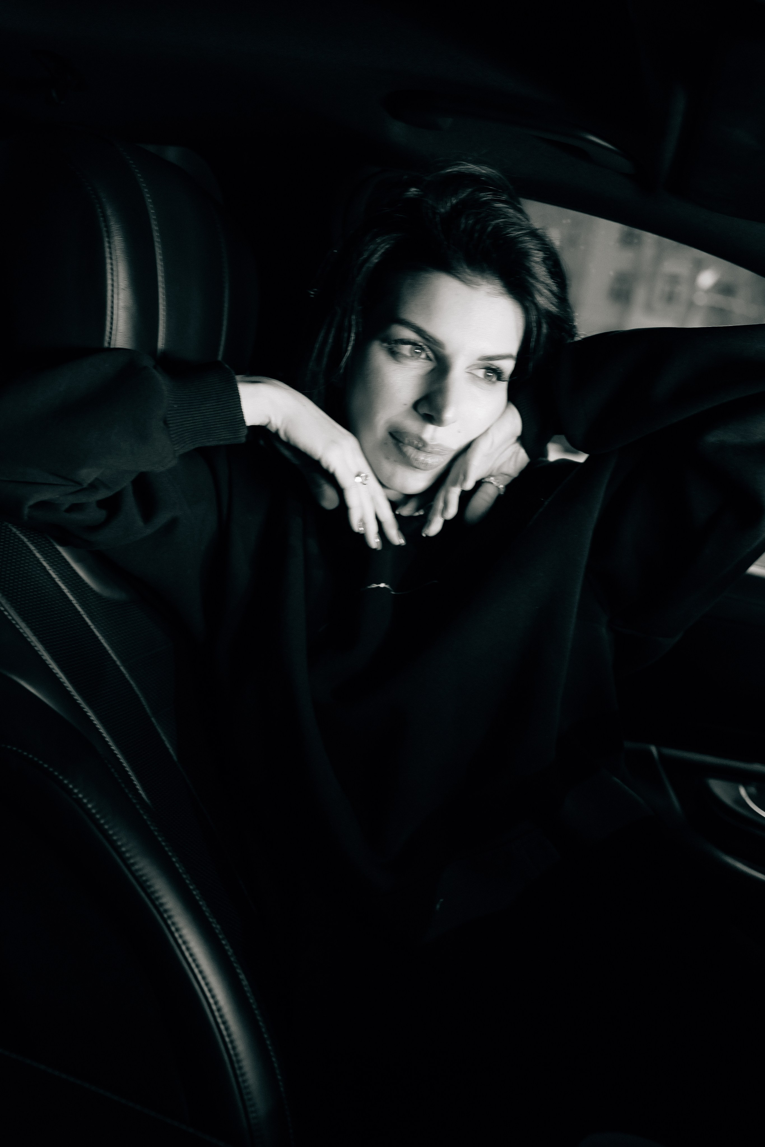 МАРИНА. Я фотограф из Москвы к Вашим услугам