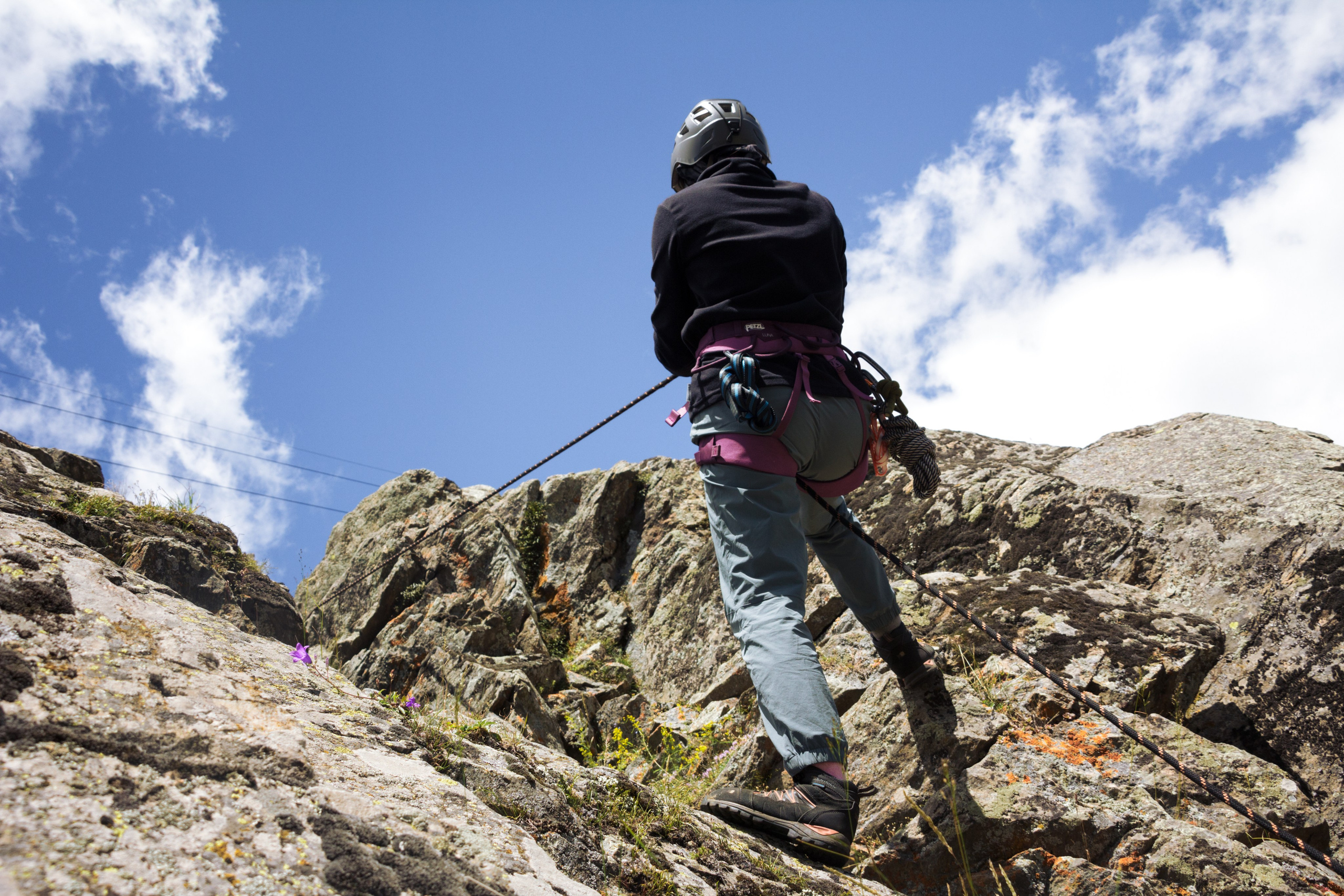 Тренировка на скалах в альплагере (Пример съемки). Фотограф Котий Даниил
