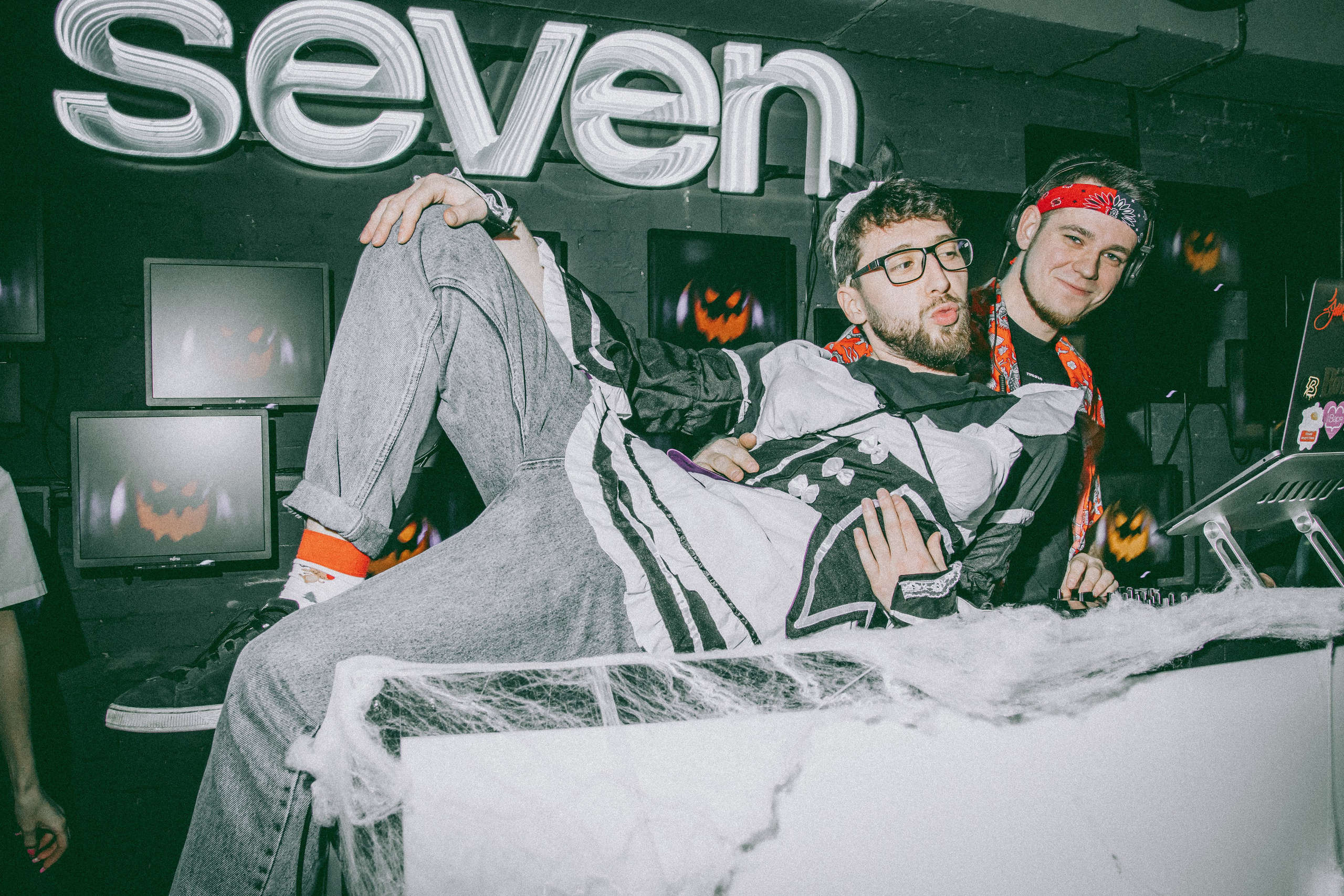 SEVEN bar — Хэллоуин 02.11.24
