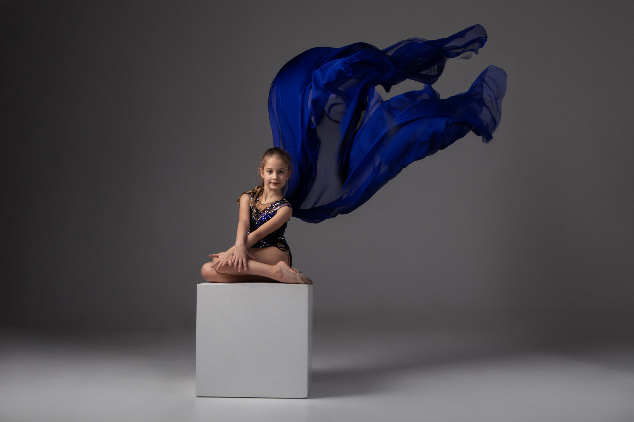 Съемка с тканью. Sport Art Photographer Moscow