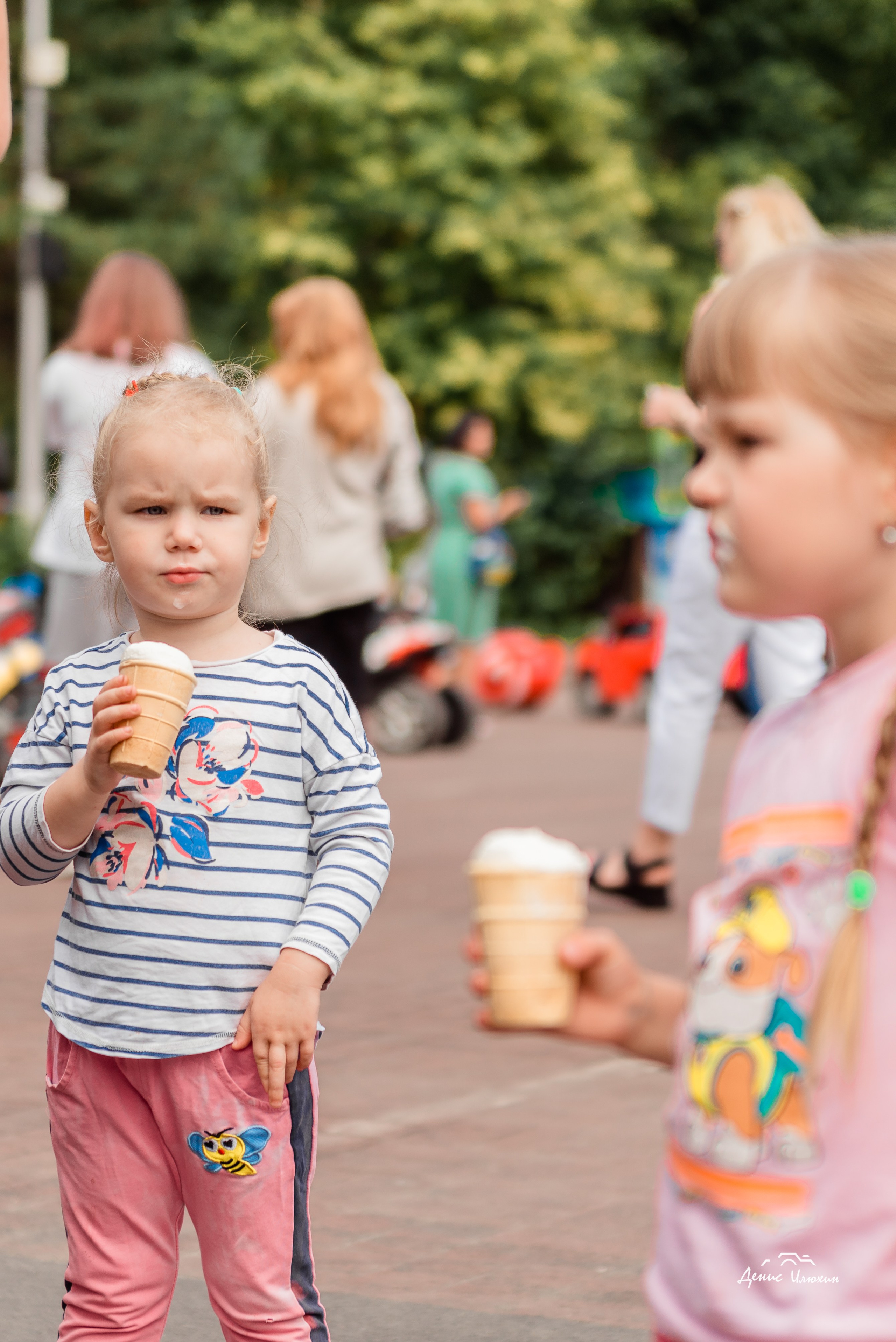 Краски Холи в Комсомольском Парке 2023. Детский фотограф, семейный фотограф и репортажи в Кемерово
