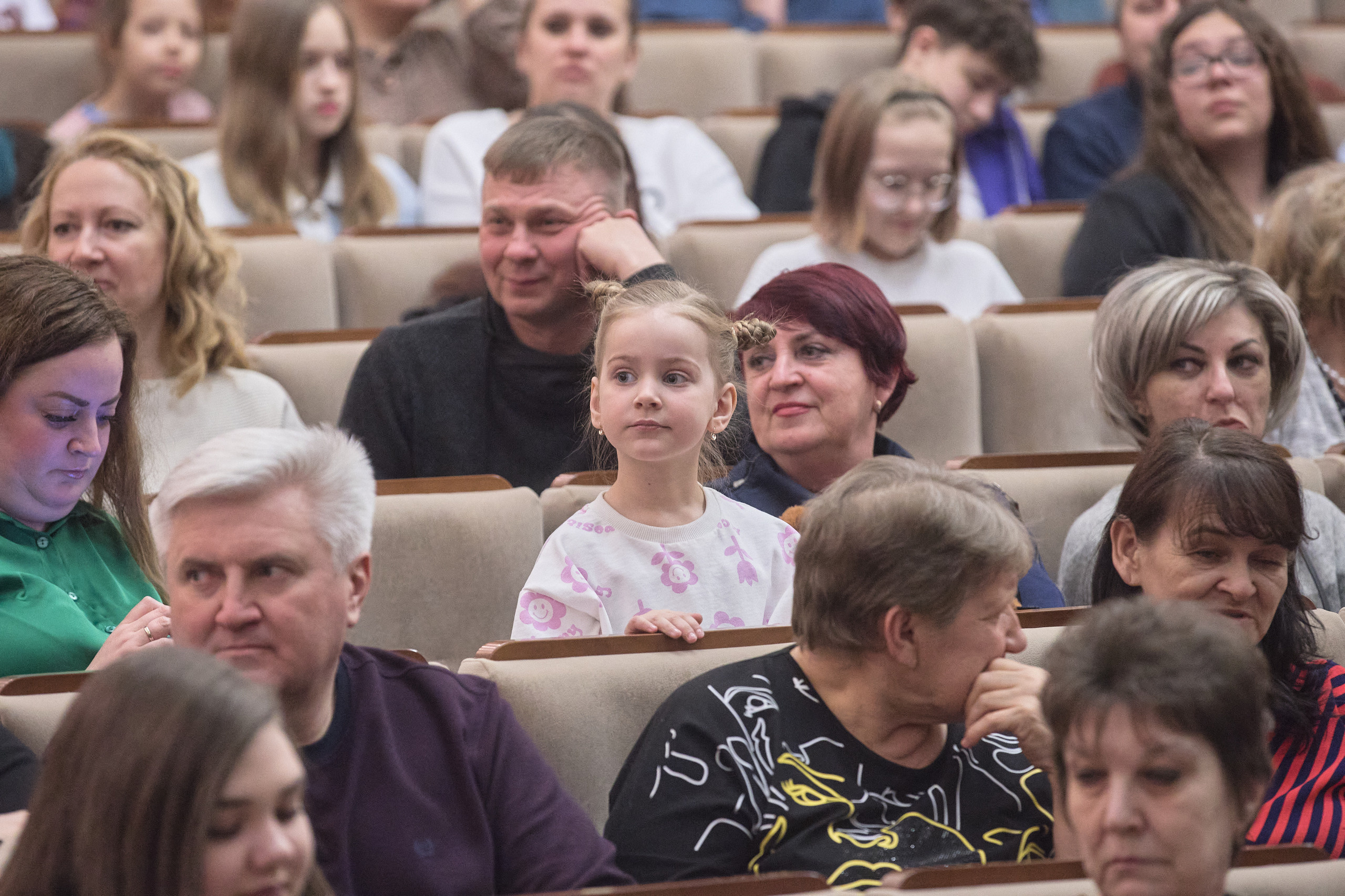 Портфолио репортажной фотосъёмки: Концерт в ДК Железнодорожников. Фотограф Яковлев Роман — Красноярск