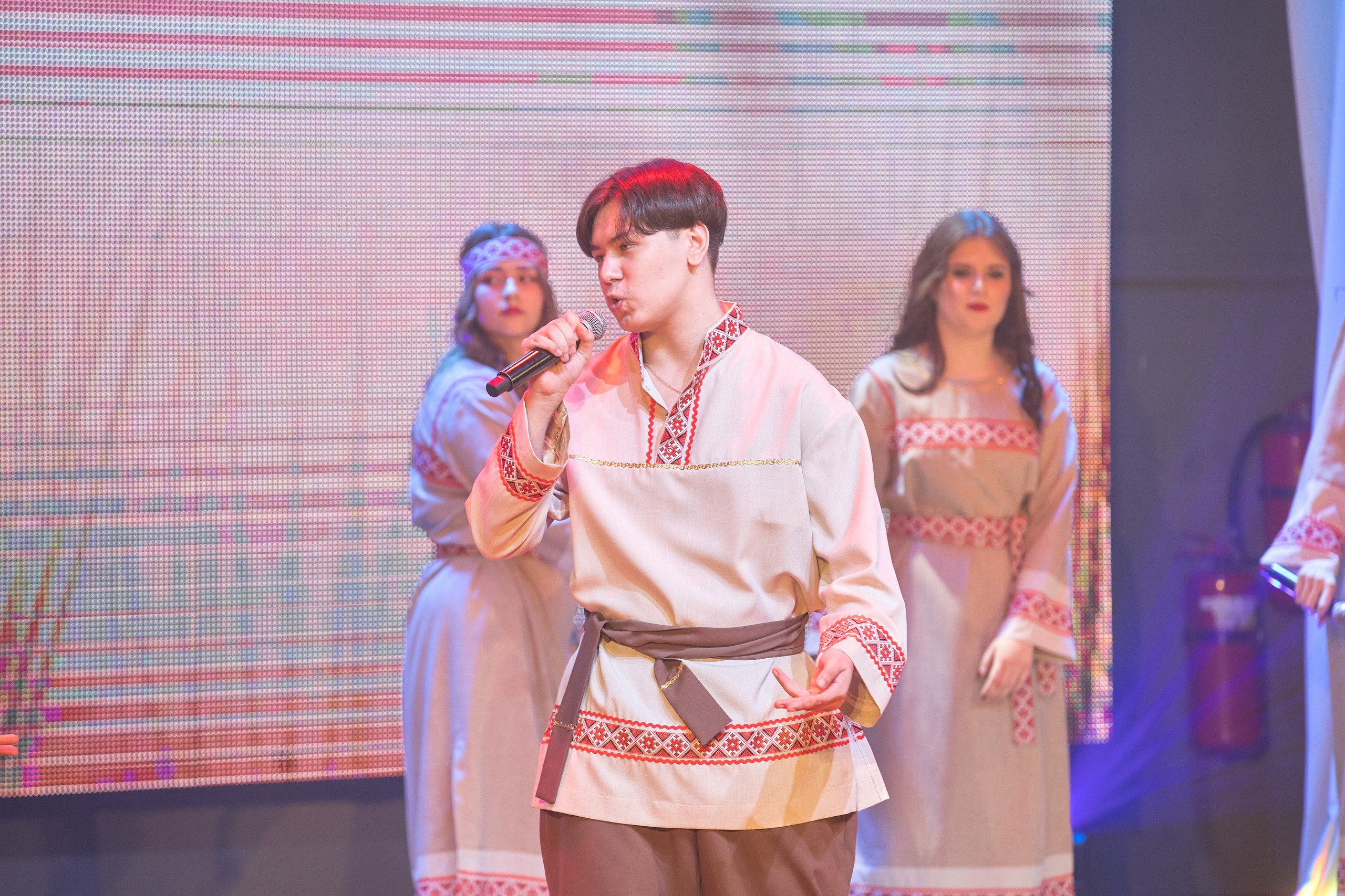 Портфолио репортажной фотосъёмки: Концерт в ДК Железнодорожников. Фотограф Яковлев Роман — Красноярск