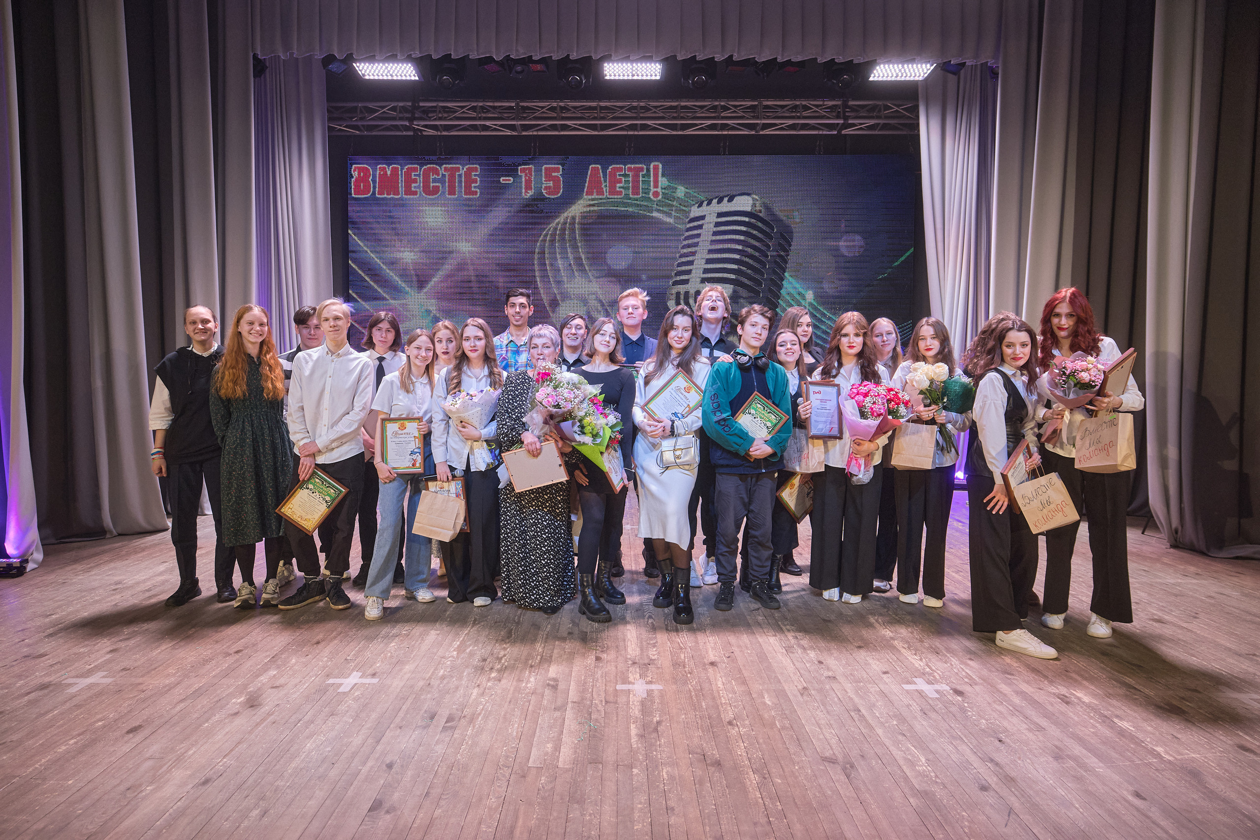 Портфолио репортажной фотосъёмки: Концерт в ДК Железнодорожников. Фотограф Яковлев Роман — Красноярск