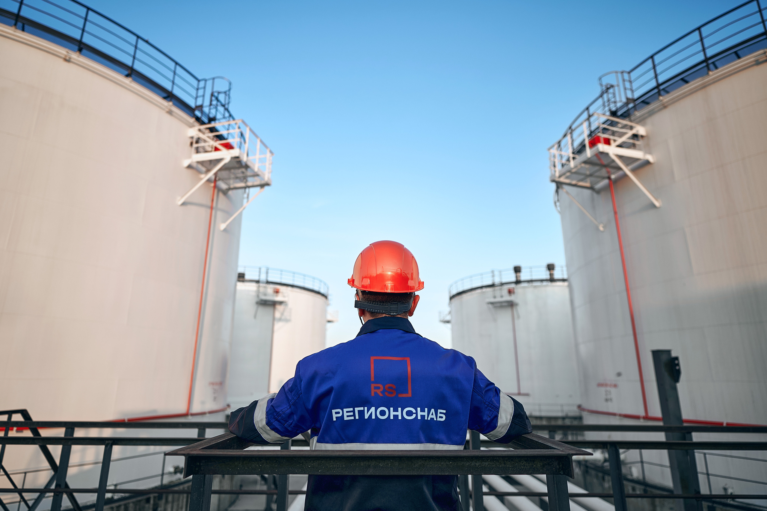 Портфолио по промышленной фотосъёмке: Поставка нефтепродуктов «РЕГИОНСНАБ». Фотограф Яковлев Роман — Красноярск