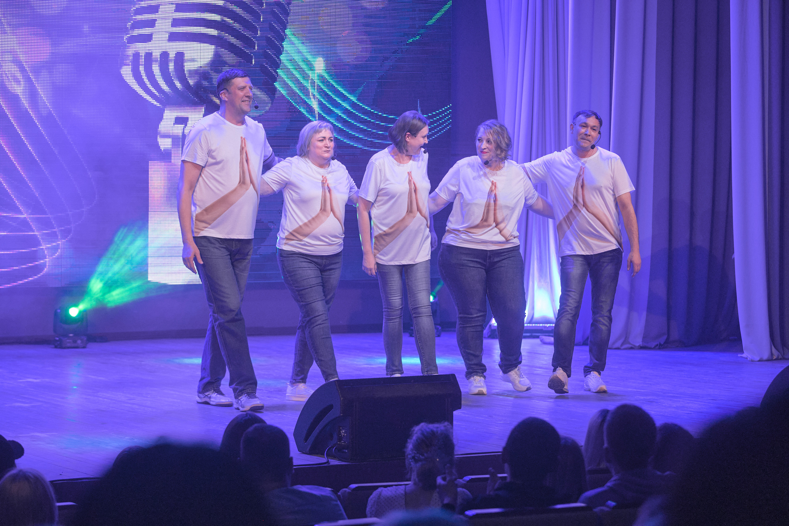 Портфолио репортажной фотосъёмки: Концерт в ДК Железнодорожников. Фотограф Яковлев Роман — Красноярск