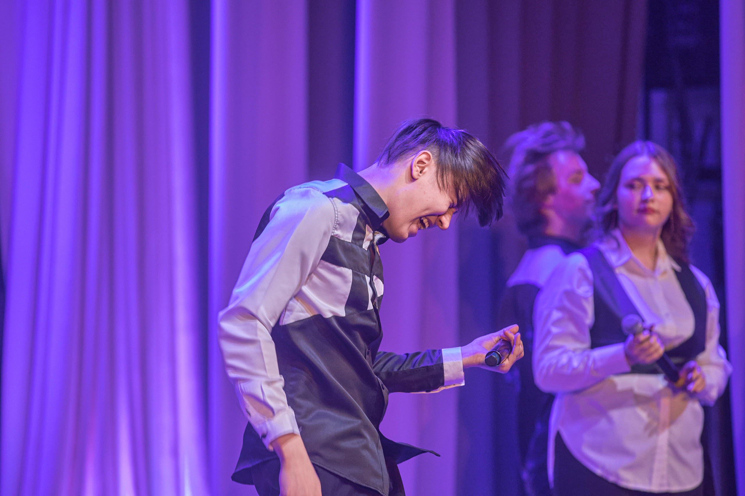 Портфолио репортажной фотосъёмки: Концерт в ДК Железнодорожников. Фотограф Яковлев Роман — Красноярск