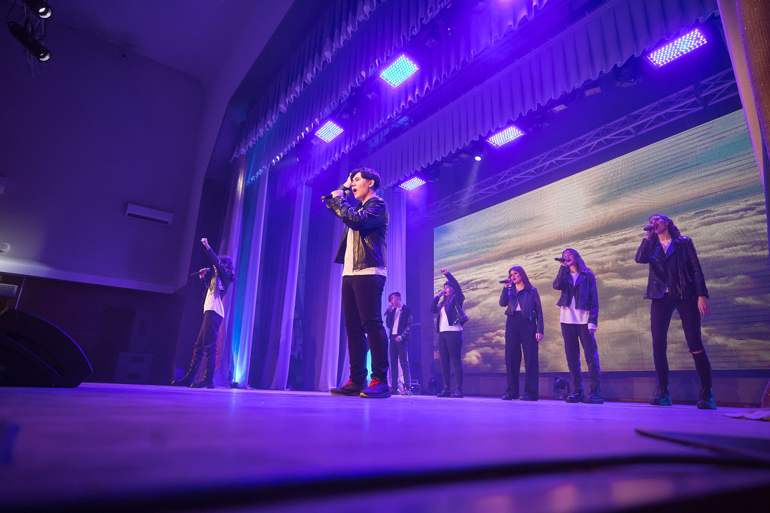 Портфолио репортажной фотосъёмки: Концерт в ДК Железнодорожников. Фотограф Яковлев Роман — Красноярск