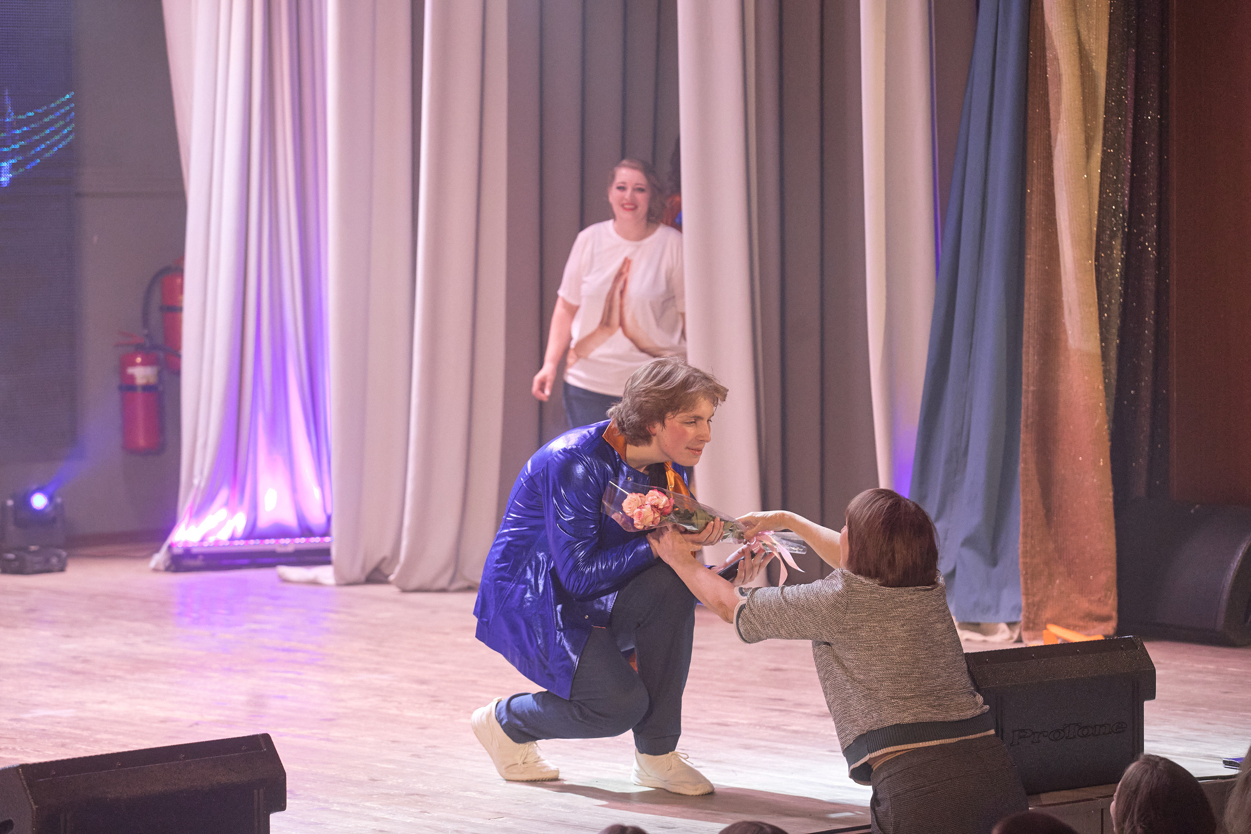 Портфолио репортажной фотосъёмки: Концерт в ДК Железнодорожников. Фотограф Яковлев Роман — Красноярск