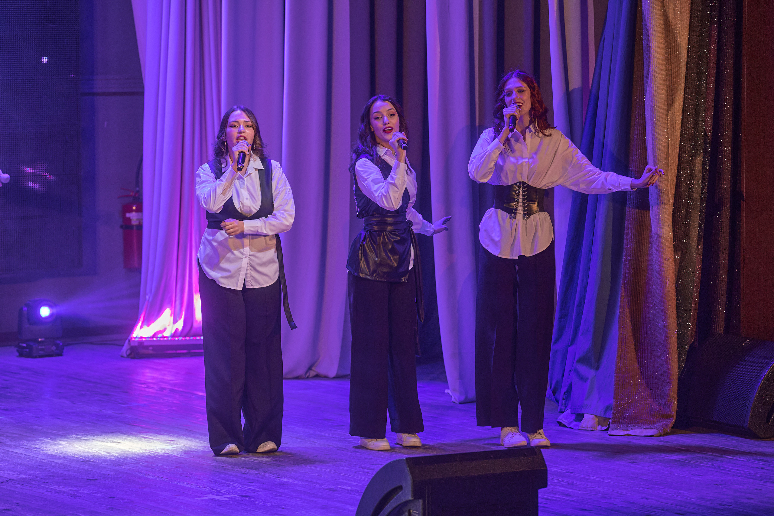 Портфолио репортажной фотосъёмки: Концерт в ДК Железнодорожников. Фотограф Яковлев Роман — Красноярск