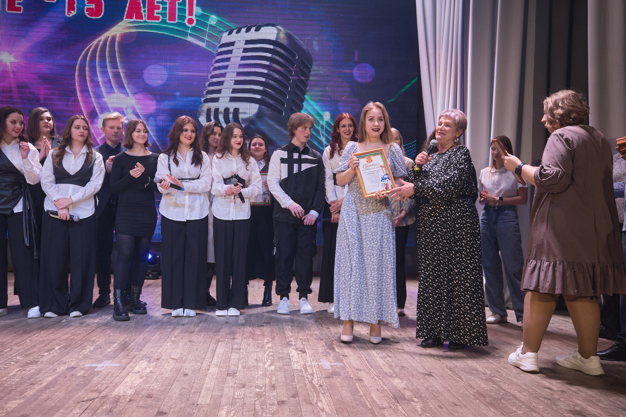 Портфолио репортажной фотосъёмки: Концерт в ДК Железнодорожников. Фотограф Яковлев Роман — Красноярск