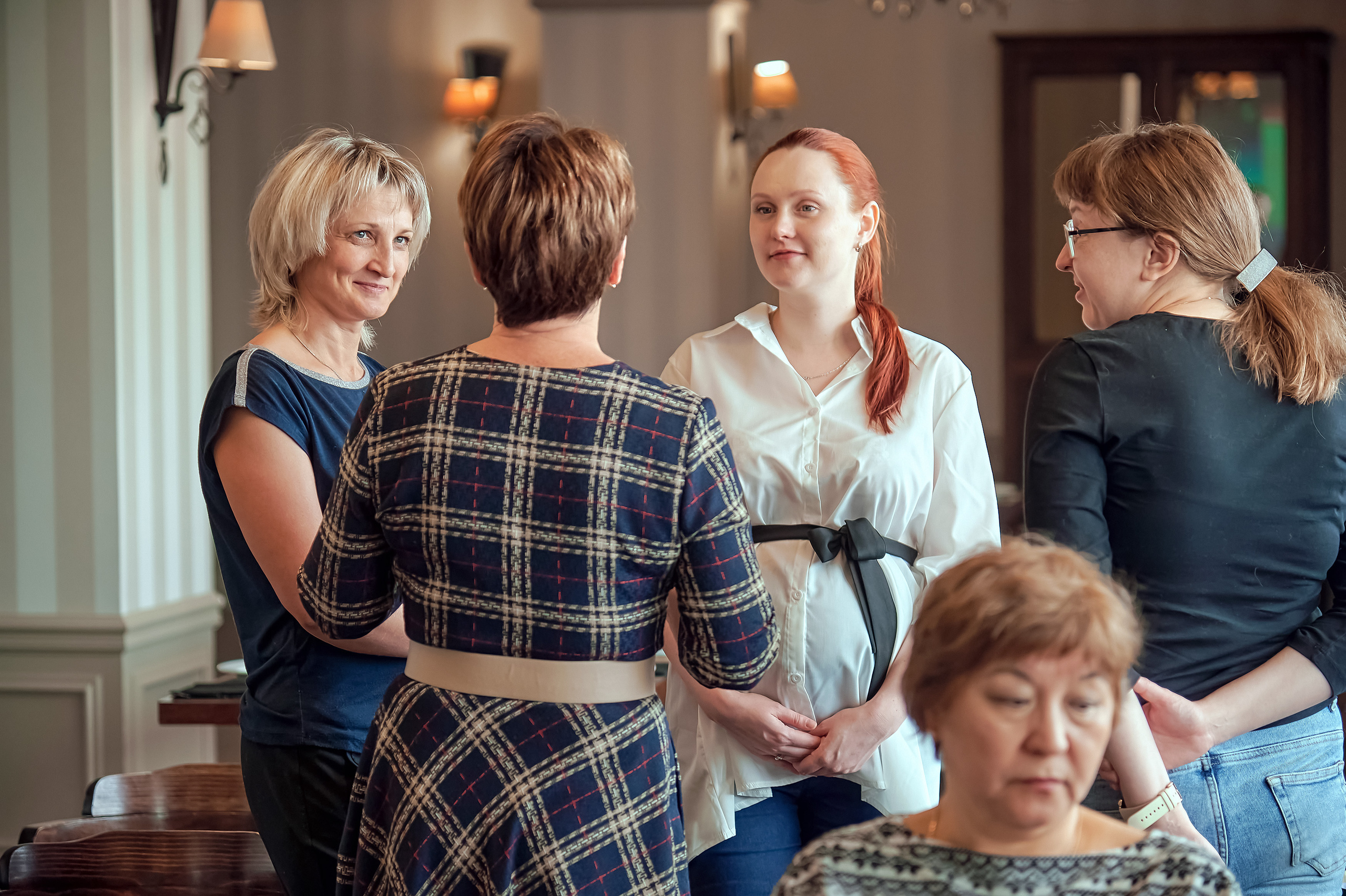 Портфолио репортажной фотосъёмки: ПреМама Дуо в Сафари-клуб. Фотограф Яковлев Роман — Красноярск