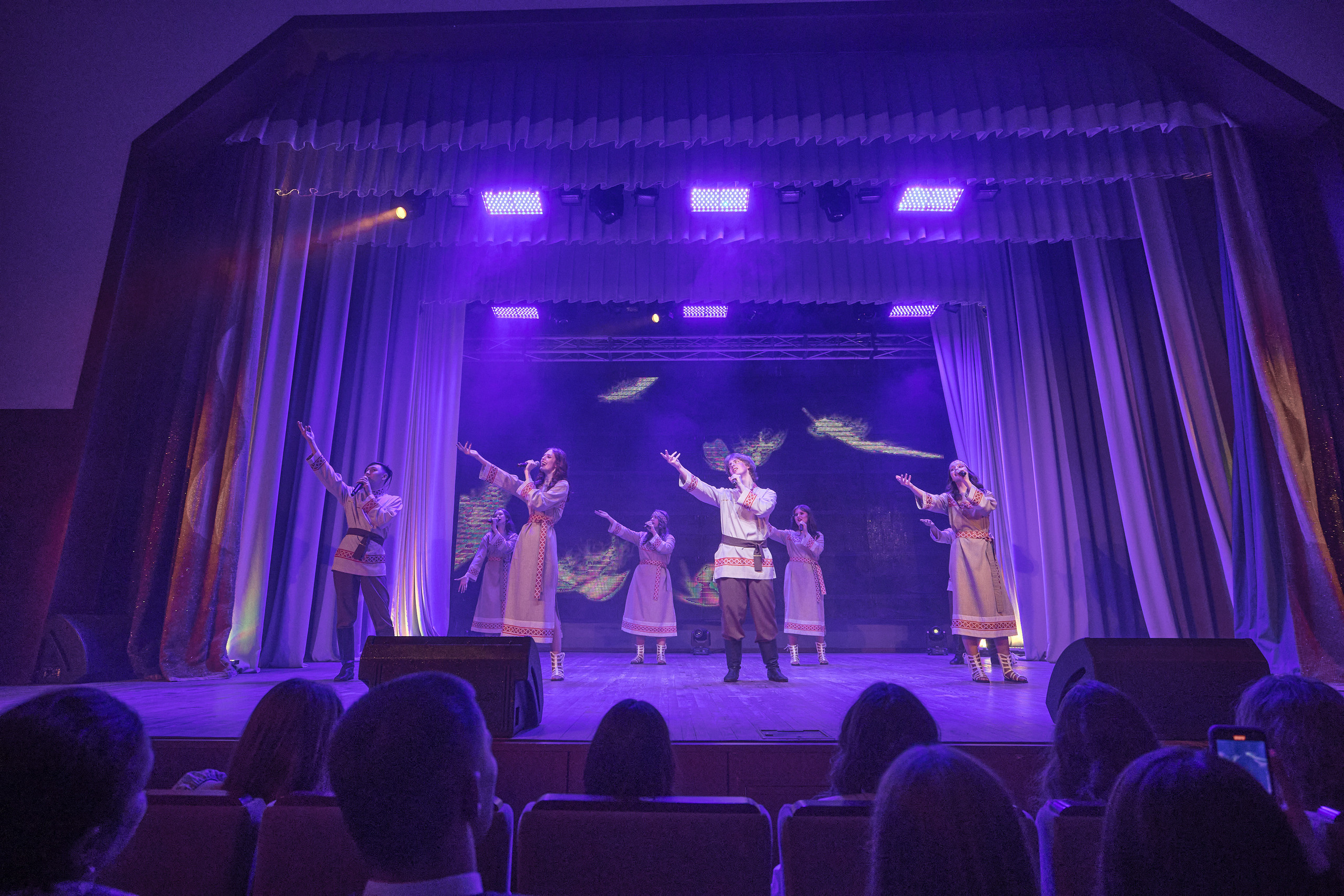 Портфолио репортажной фотосъёмки: Концерт в ДК Железнодорожников. Фотограф Яковлев Роман — Красноярск