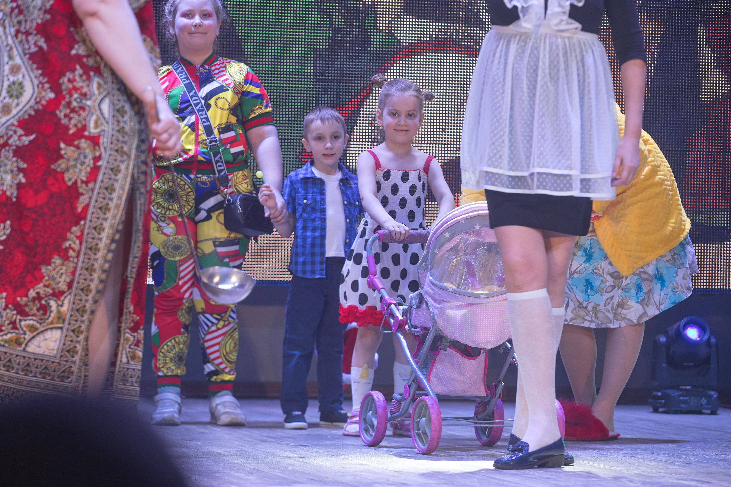 Портфолио репортажной фотосъёмки: Концерт в ДК Железнодорожников. Фотограф Яковлев Роман — Красноярск