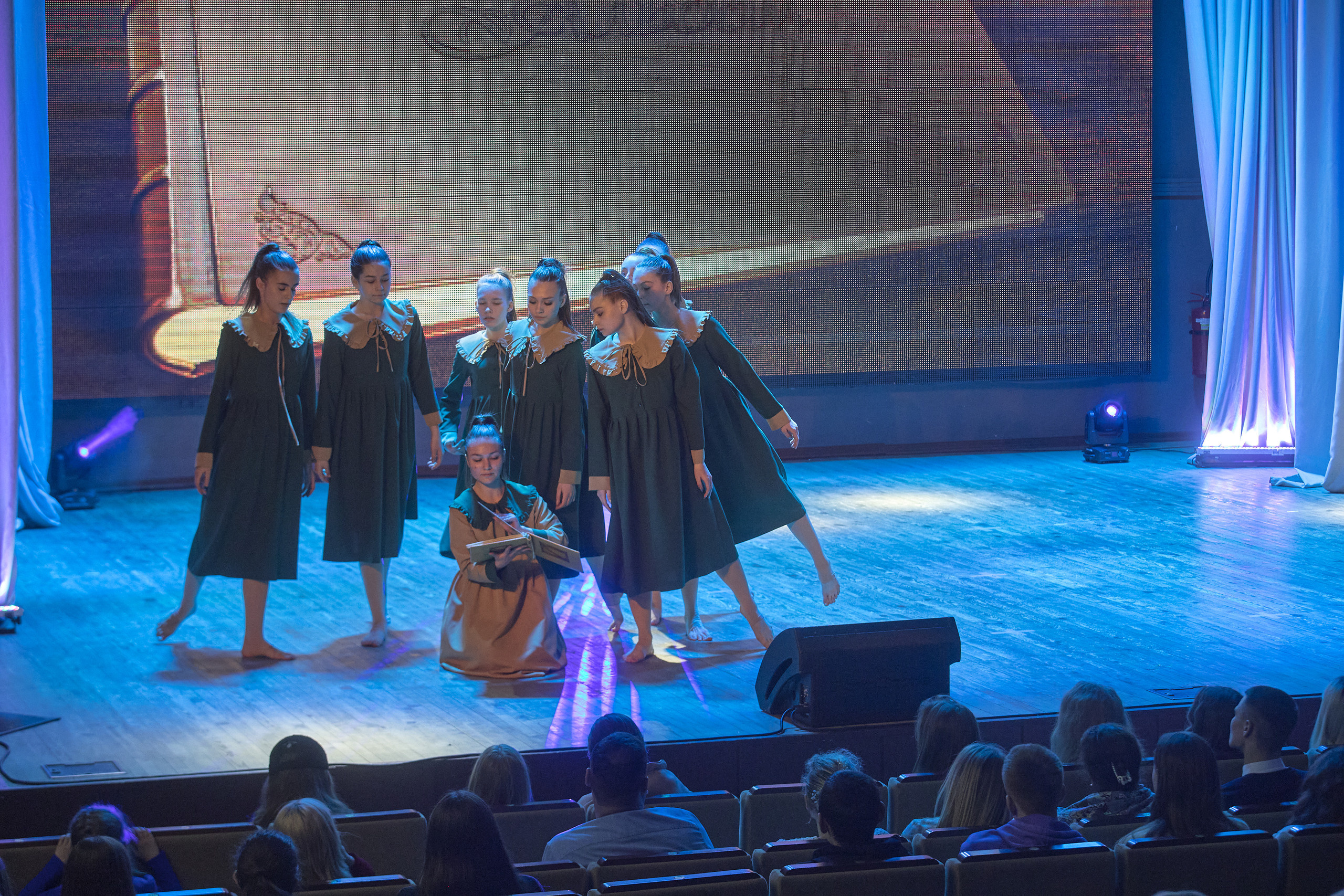 Портфолио репортажной фотосъёмки: Концерт в ДК Железнодорожников. Фотограф Яковлев Роман — Красноярск