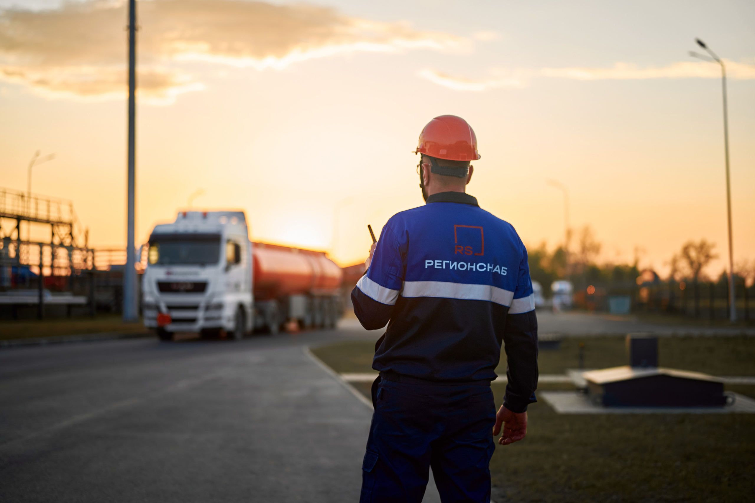 Портфолио по промышленной фотосъёмке: Поставка нефтепродуктов «РЕГИОНСНАБ». Фотограф Яковлев Роман — Красноярск