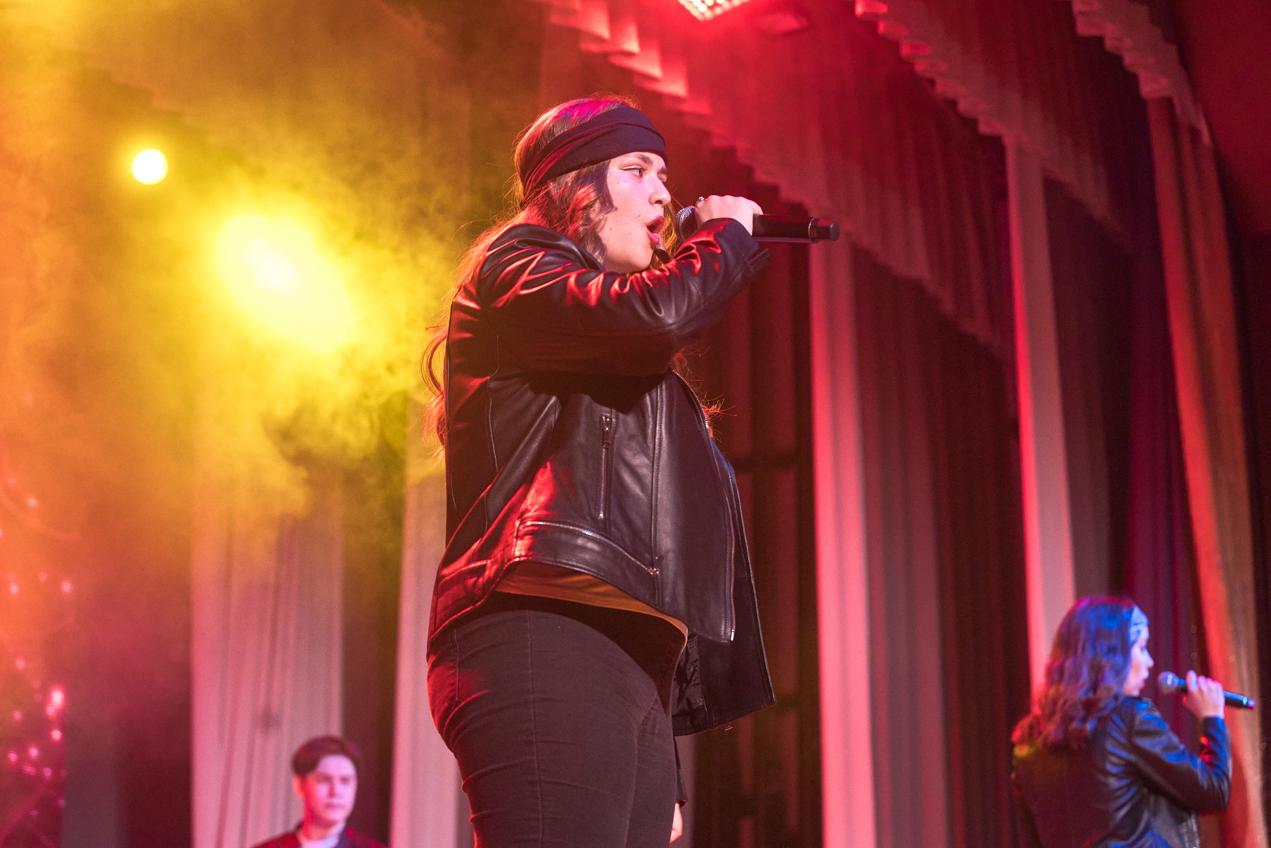 Портфолио репортажной фотосъёмки: Концерт в ДК Железнодорожников. Фотограф Яковлев Роман — Красноярск