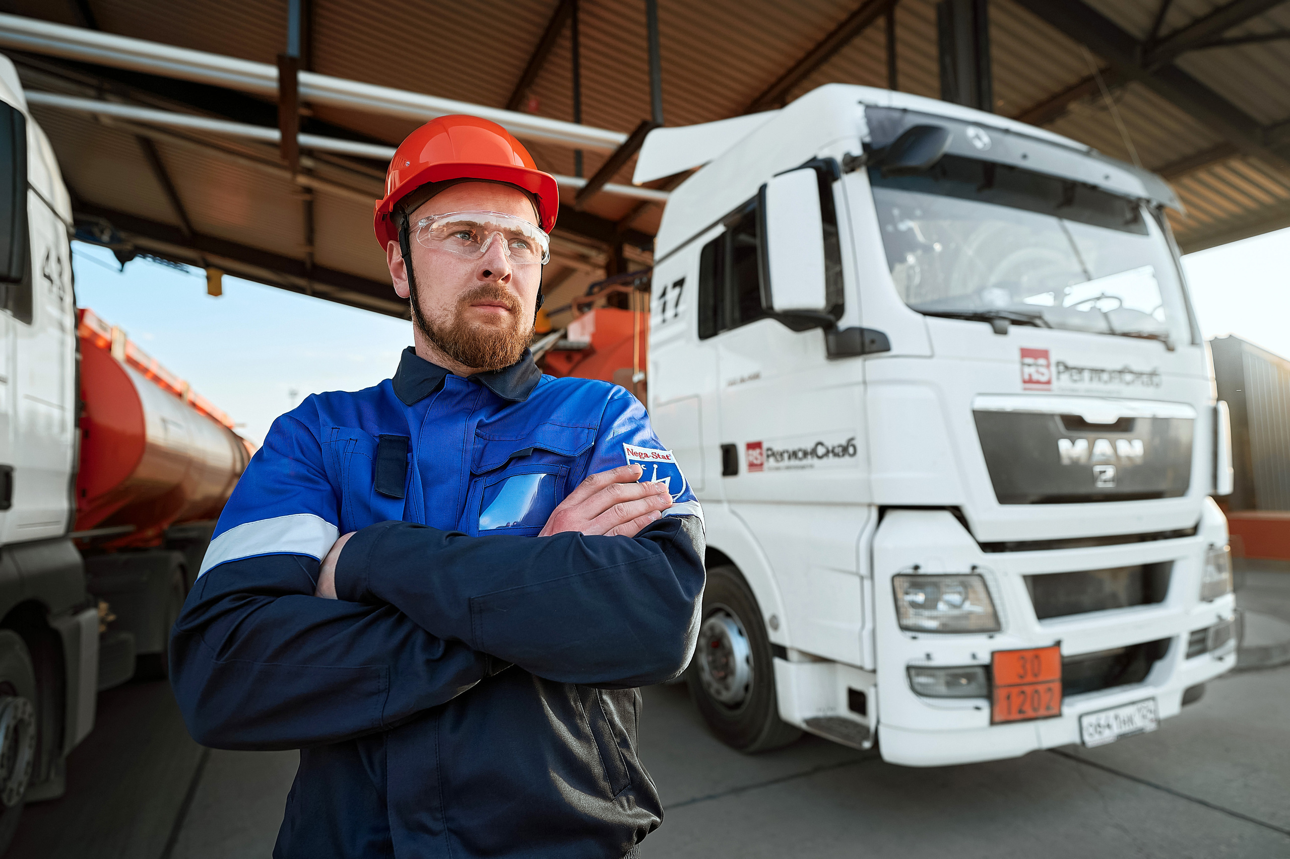 Портфолио по промышленной фотосъёмке: Поставка нефтепродуктов «РЕГИОНСНАБ». Фотограф Яковлев Роман — Красноярск