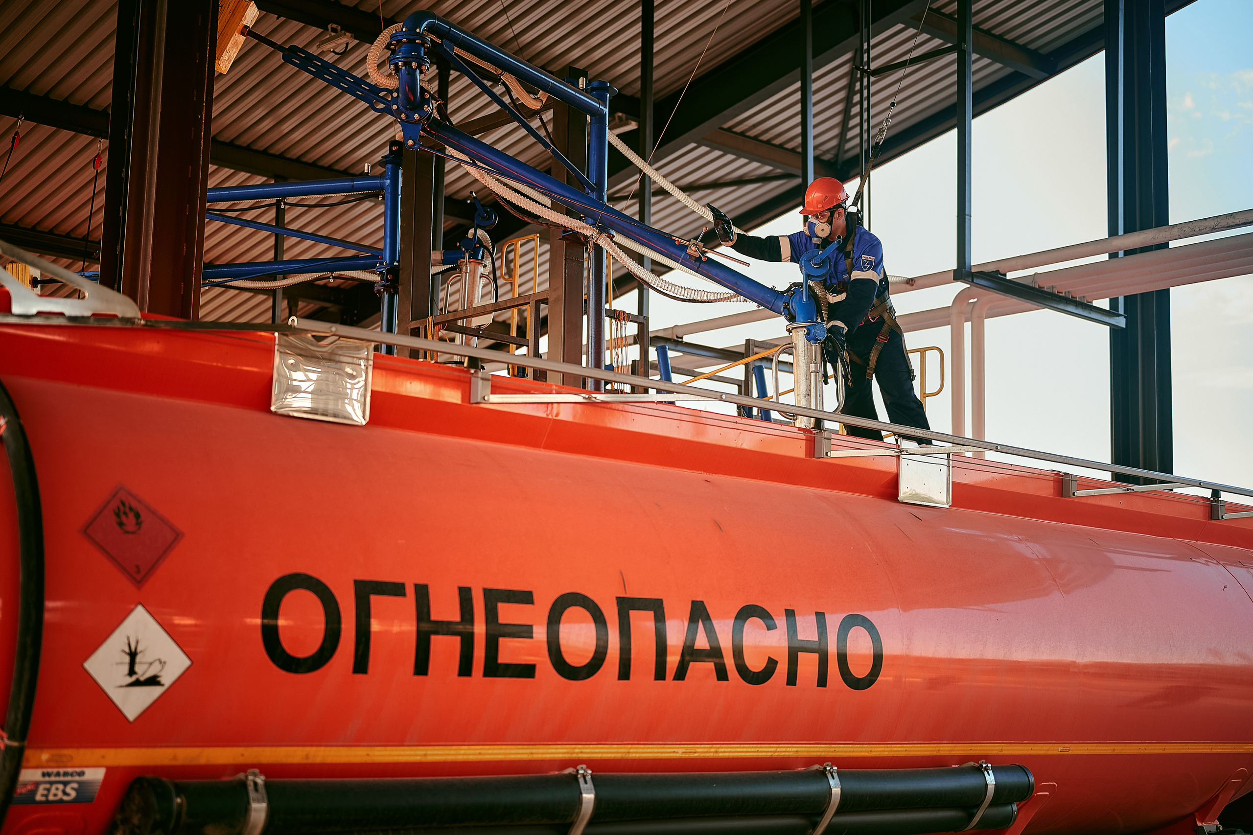 Портфолио по промышленной фотосъёмке: Поставка нефтепродуктов «РЕГИОНСНАБ». Фотограф Яковлев Роман — Красноярск