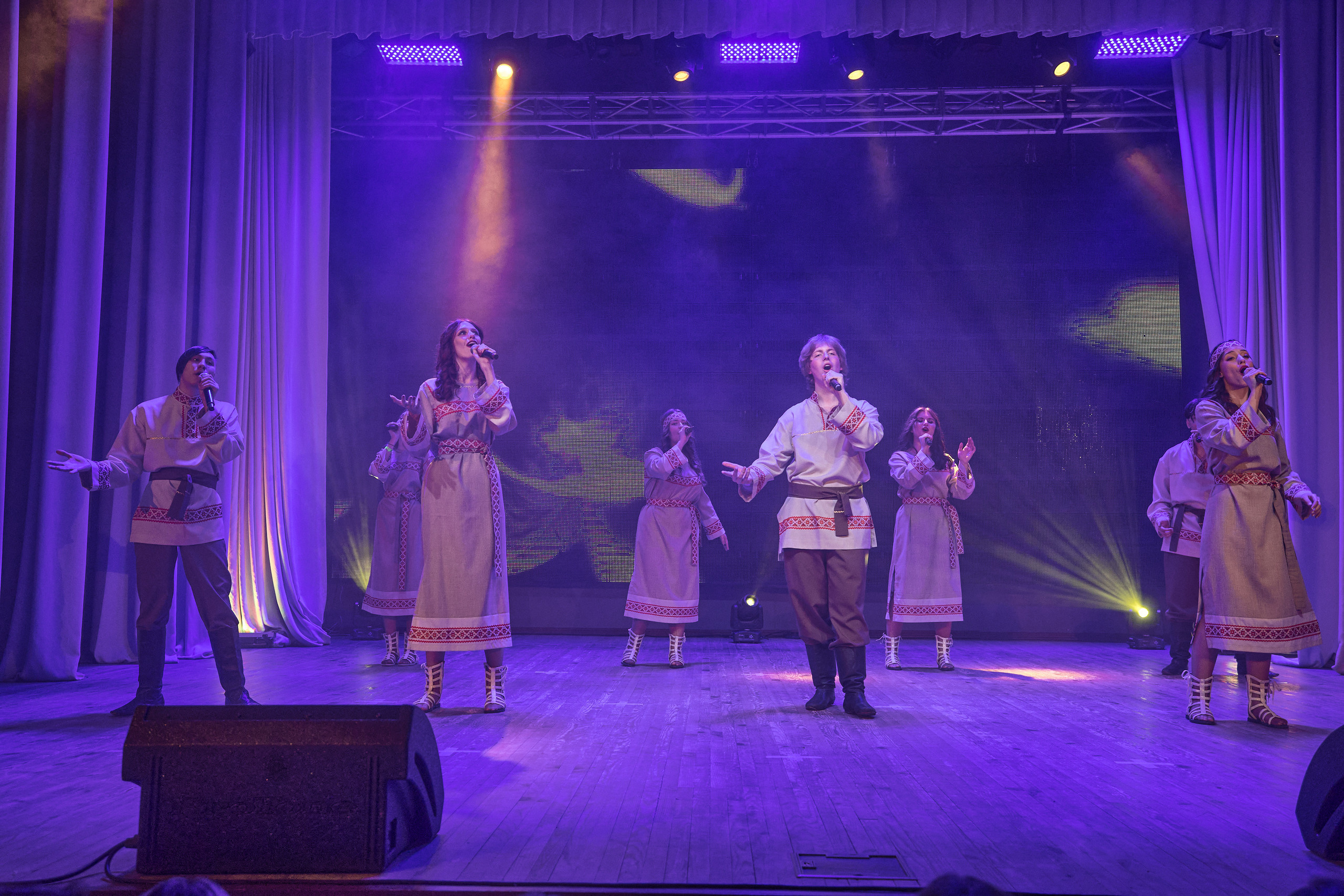 Портфолио репортажной фотосъёмки: Концерт в ДК Железнодорожников. Фотограф Яковлев Роман — Красноярск