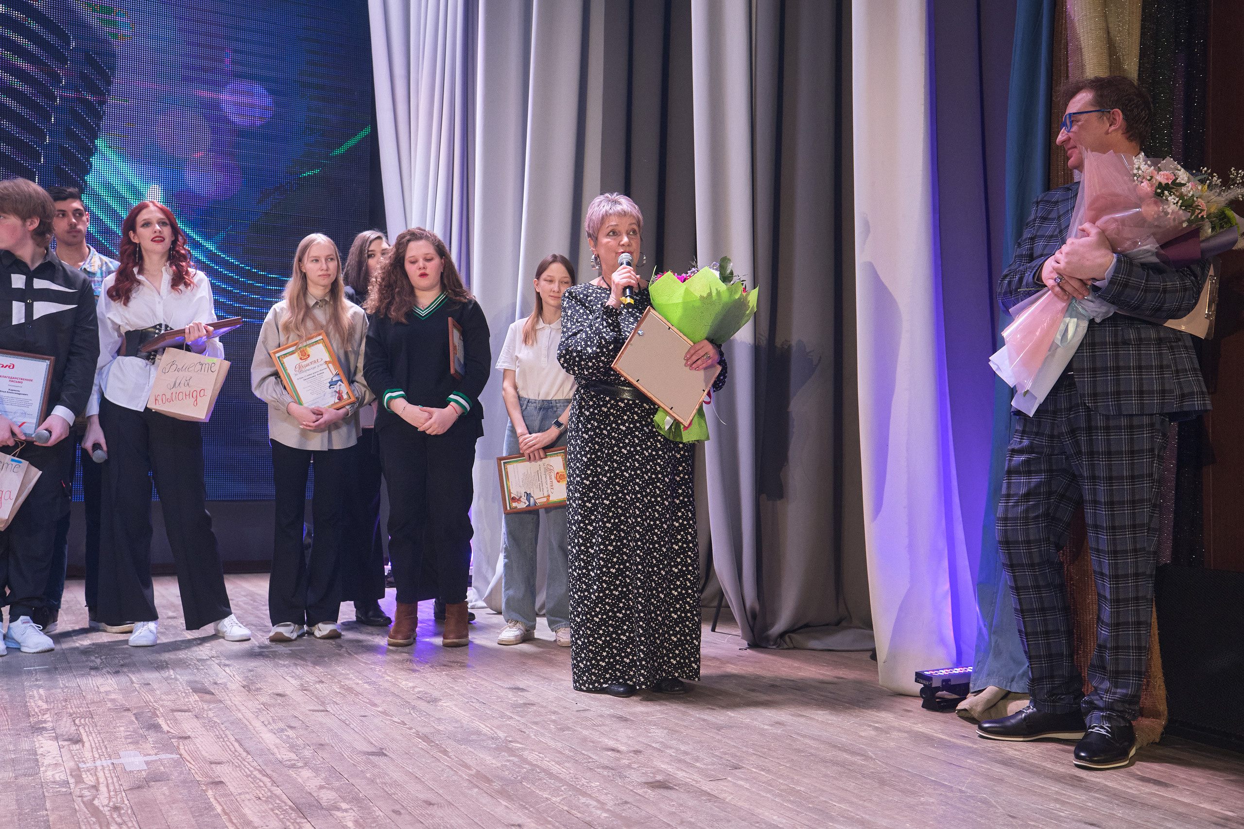 Портфолио репортажной фотосъёмки: Концерт в ДК Железнодорожников. Фотограф Яковлев Роман — Красноярск