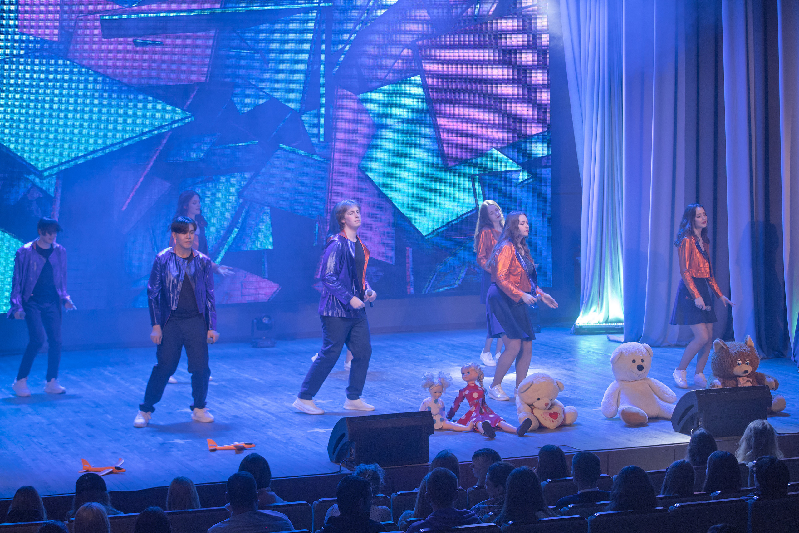 Портфолио репортажной фотосъёмки: Концерт в ДК Железнодорожников. Фотограф Яковлев Роман — Красноярск