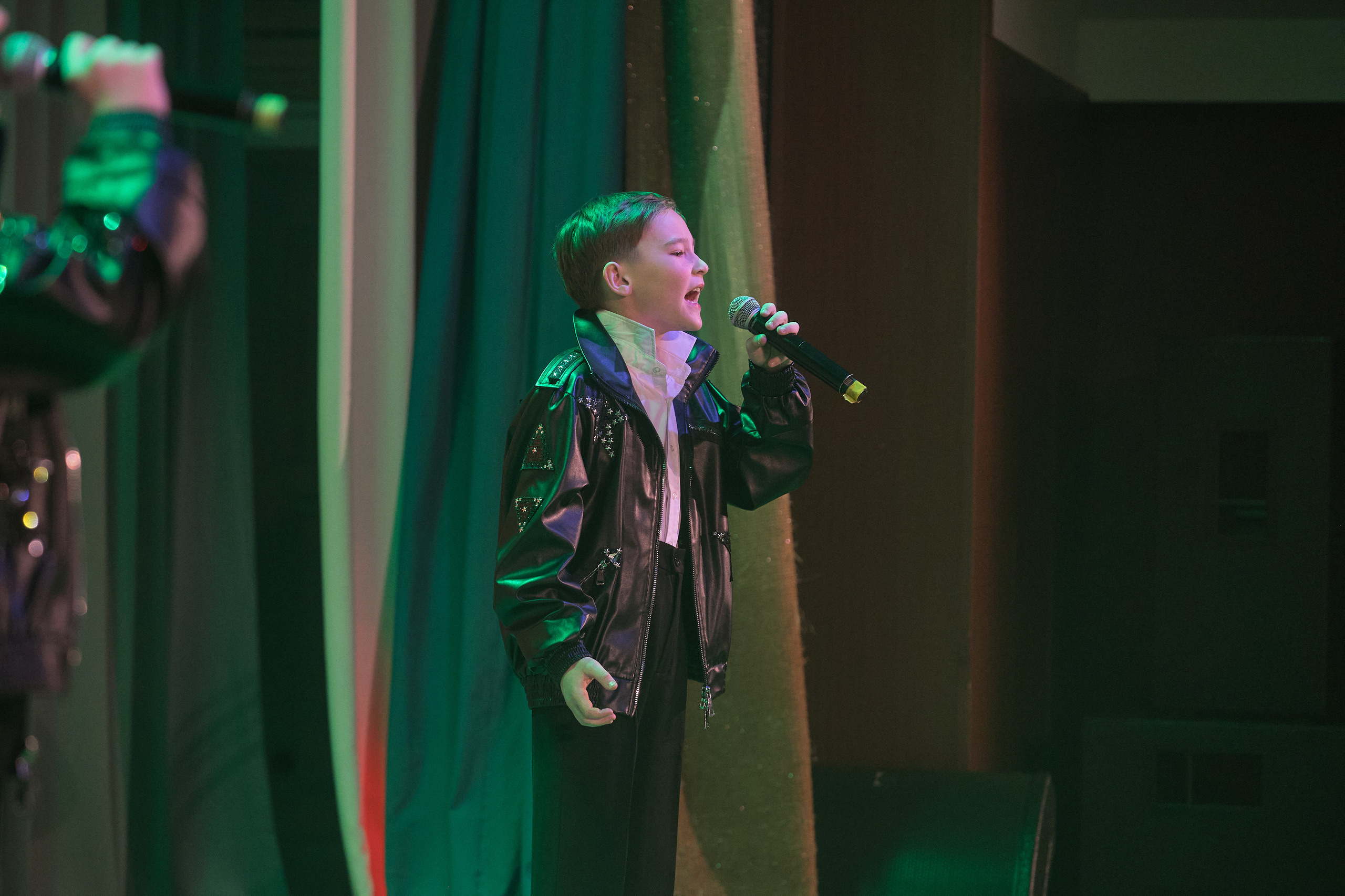 Портфолио репортажной фотосъёмки: Концерт в ДК Железнодорожников. Фотограф Яковлев Роман — Красноярск