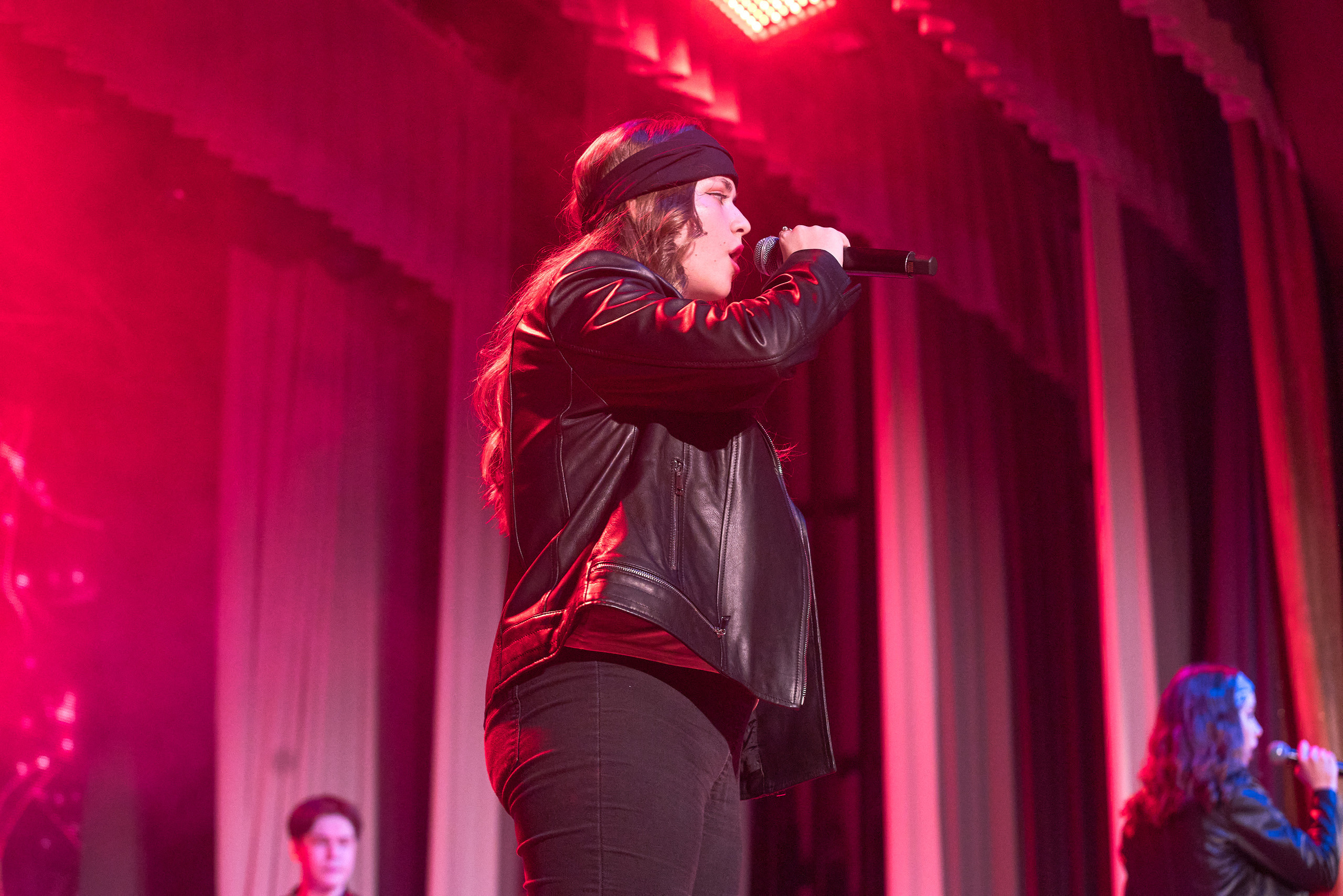 Портфолио репортажной фотосъёмки: Концерт в ДК Железнодорожников. Фотограф Яковлев Роман — Красноярск