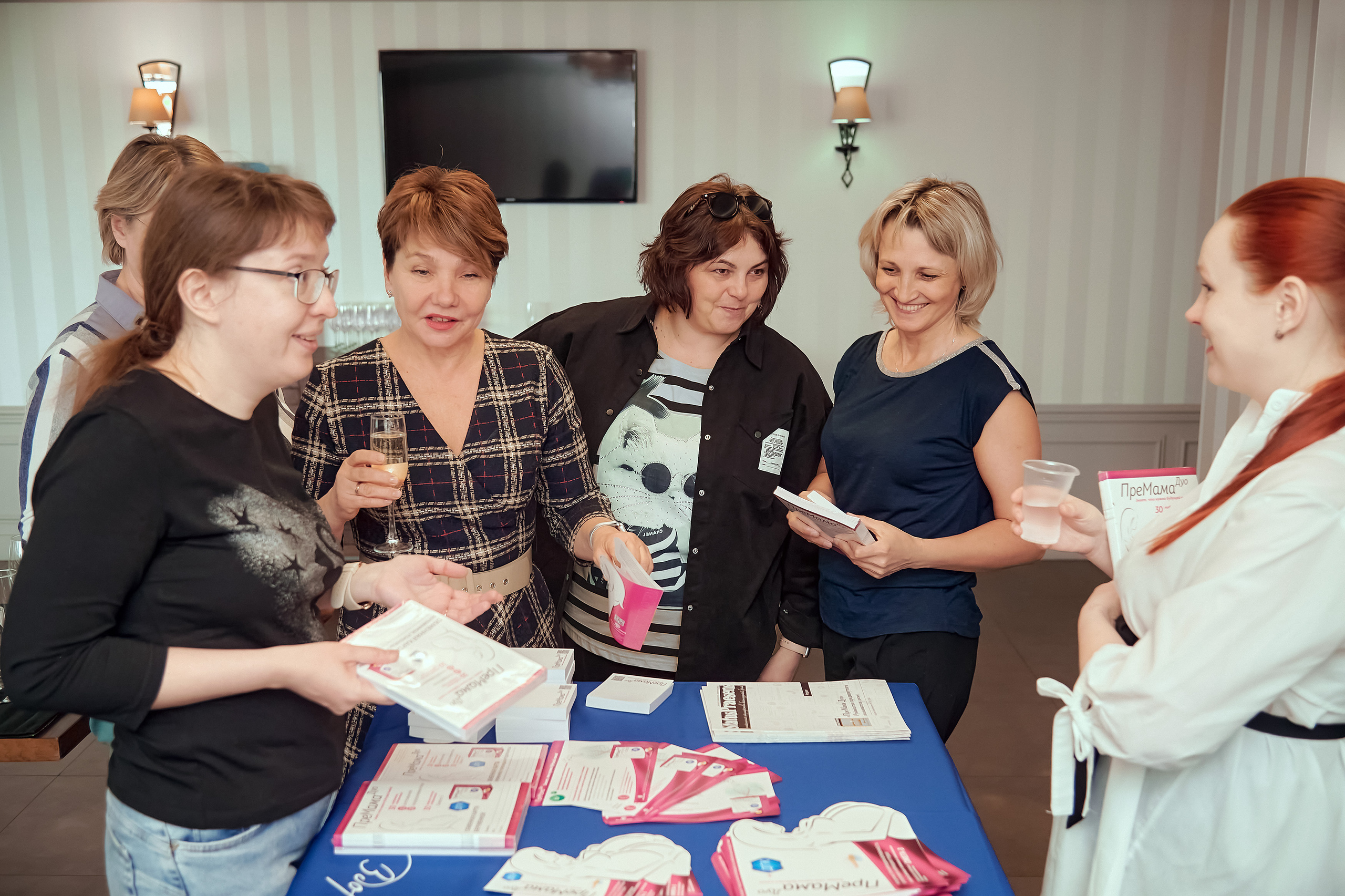 Портфолио репортажной фотосъёмки: ПреМама Дуо в Сафари-клуб. Фотограф Яковлев Роман — Красноярск