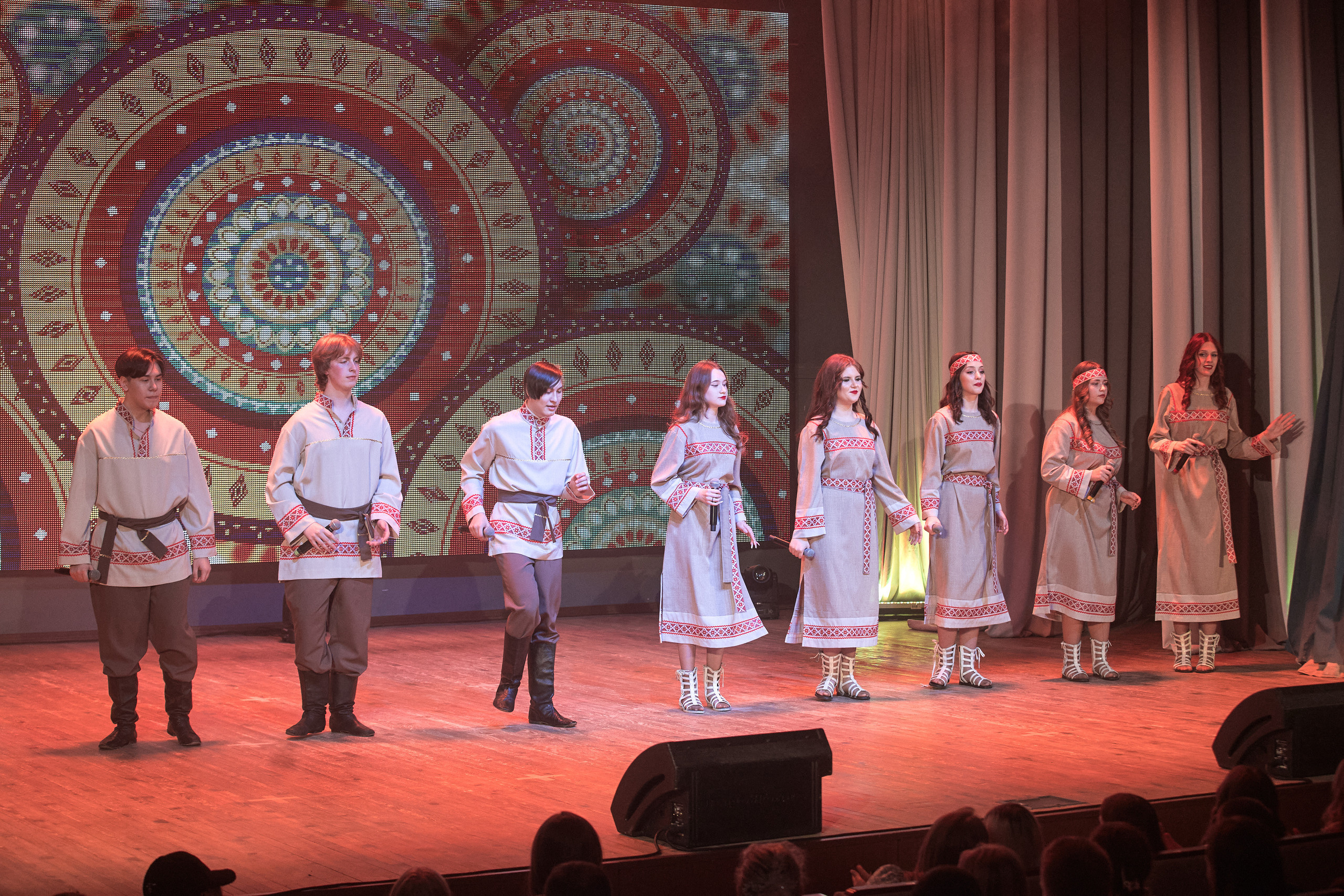 Портфолио репортажной фотосъёмки: Концерт в ДК Железнодорожников. Фотограф Яковлев Роман — Красноярск