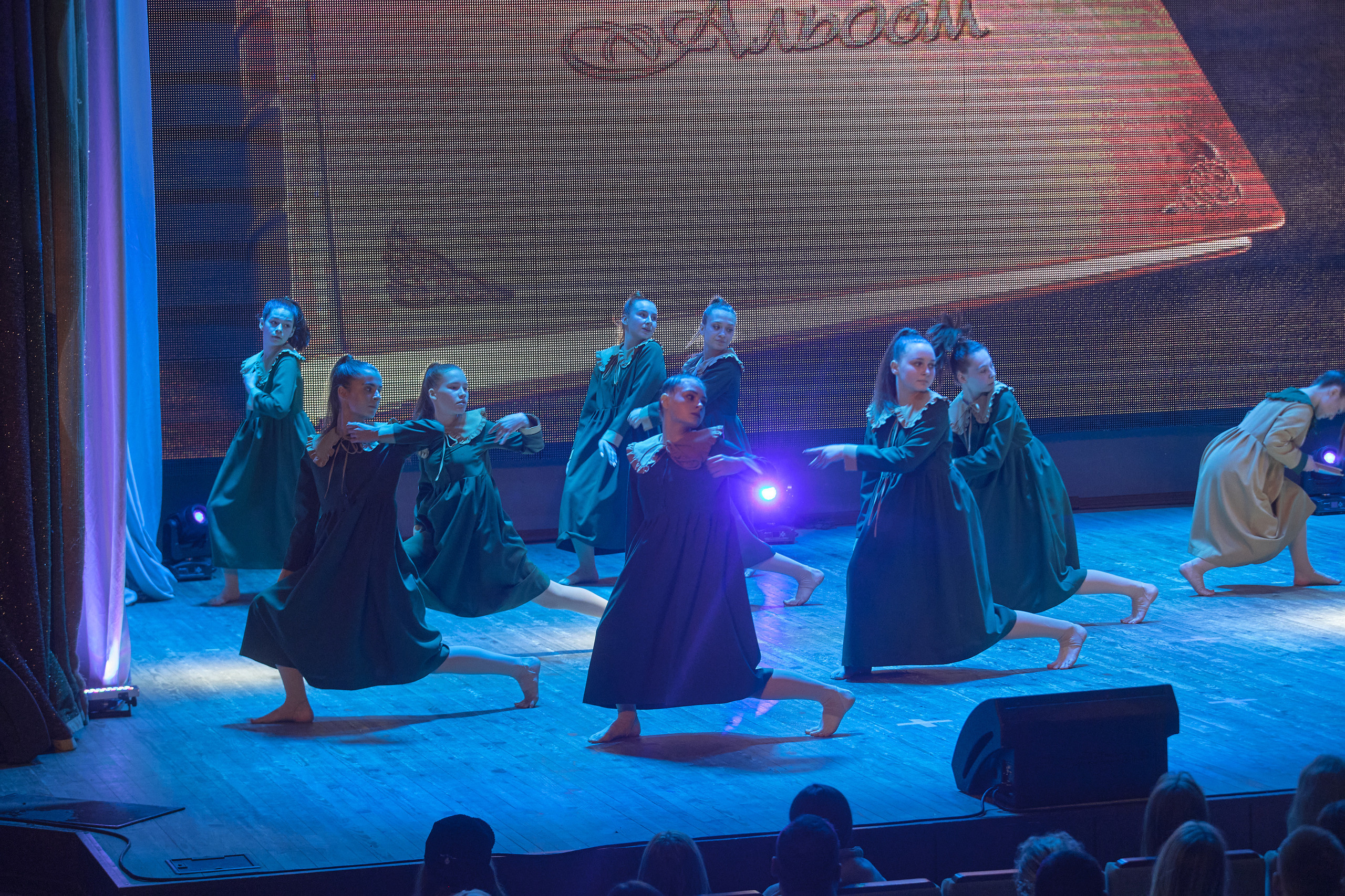 Портфолио репортажной фотосъёмки: Концерт в ДК Железнодорожников. Фотограф Яковлев Роман — Красноярск