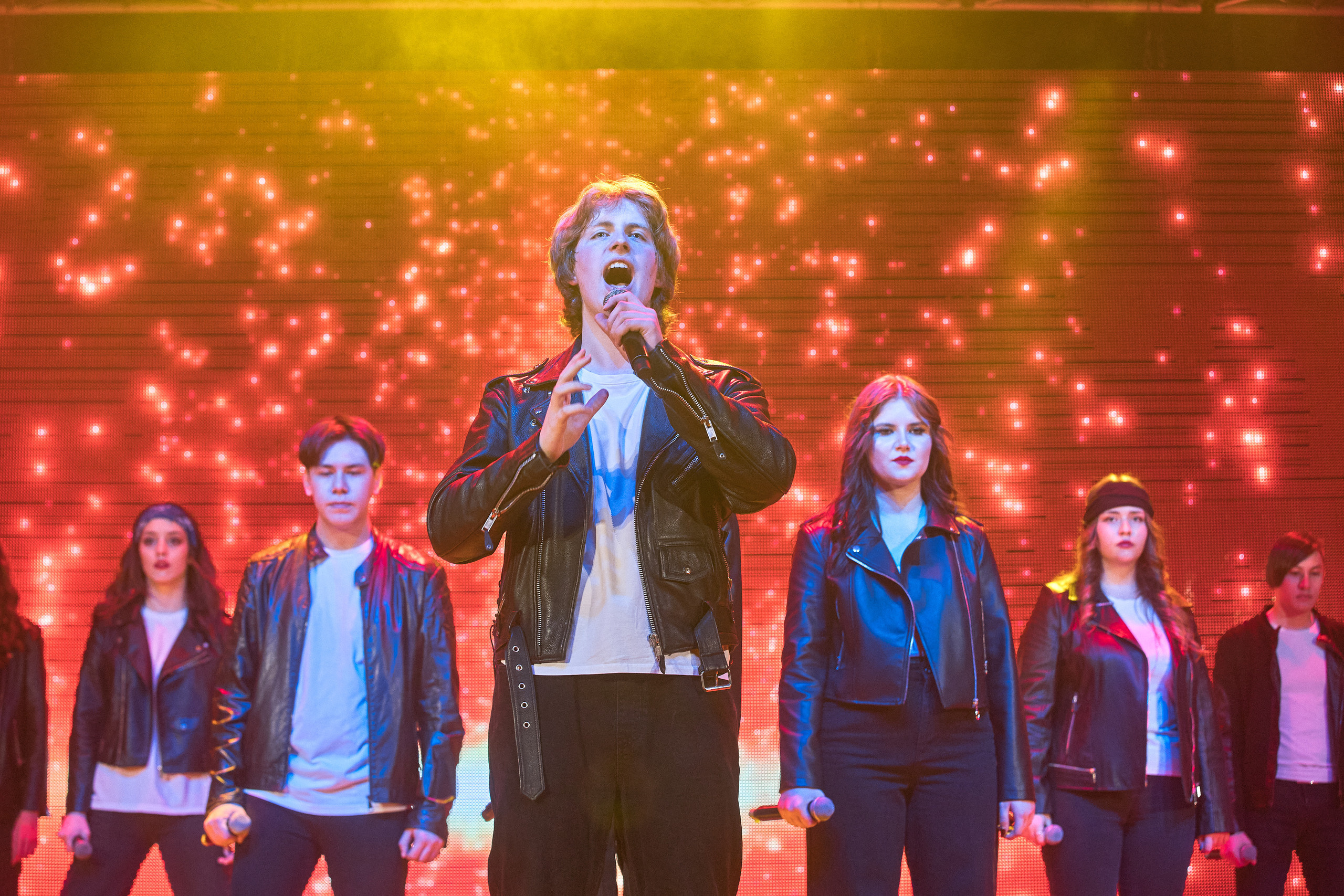 Портфолио репортажной фотосъёмки: Концерт в ДК Железнодорожников. Фотограф Яковлев Роман — Красноярск