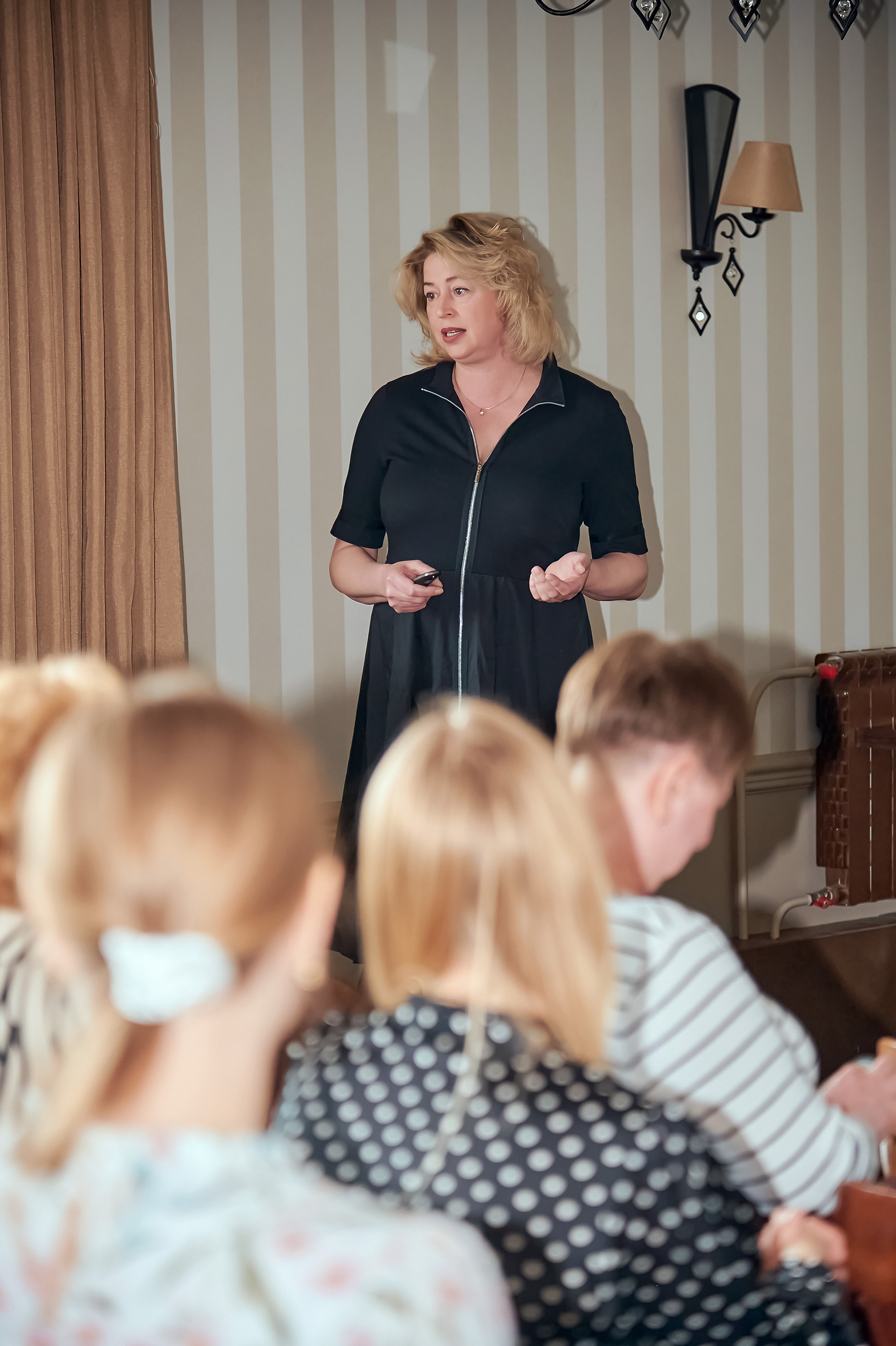 Портфолио репортажной фотосъёмки: ПреМама Дуо в Сафари-клуб. Фотограф Яковлев Роман — Красноярск