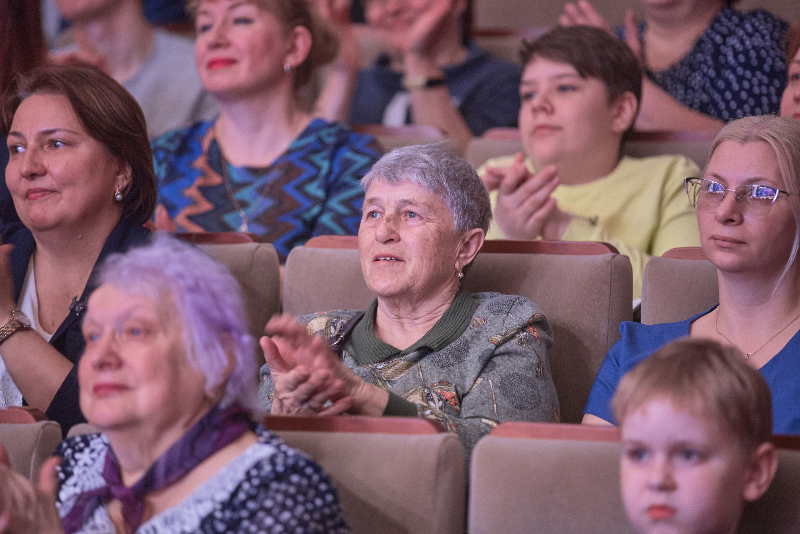 Портфолио репортажной фотосъёмки: Концерт в ДК Железнодорожников. Фотограф Яковлев Роман — Красноярск
