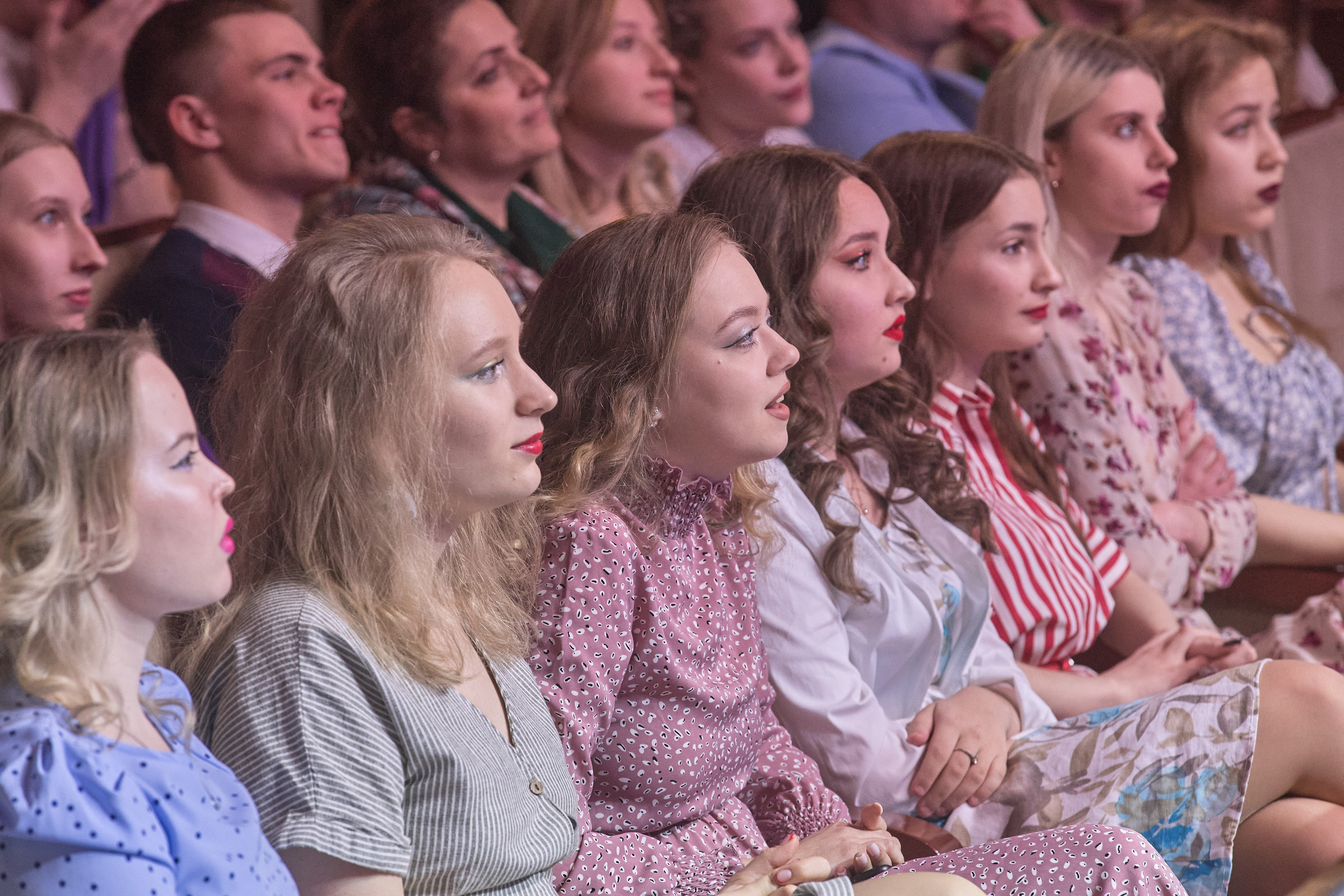 Портфолио репортажной фотосъёмки: Концерт в ДК Железнодорожников. Фотограф Яковлев Роман — Красноярск