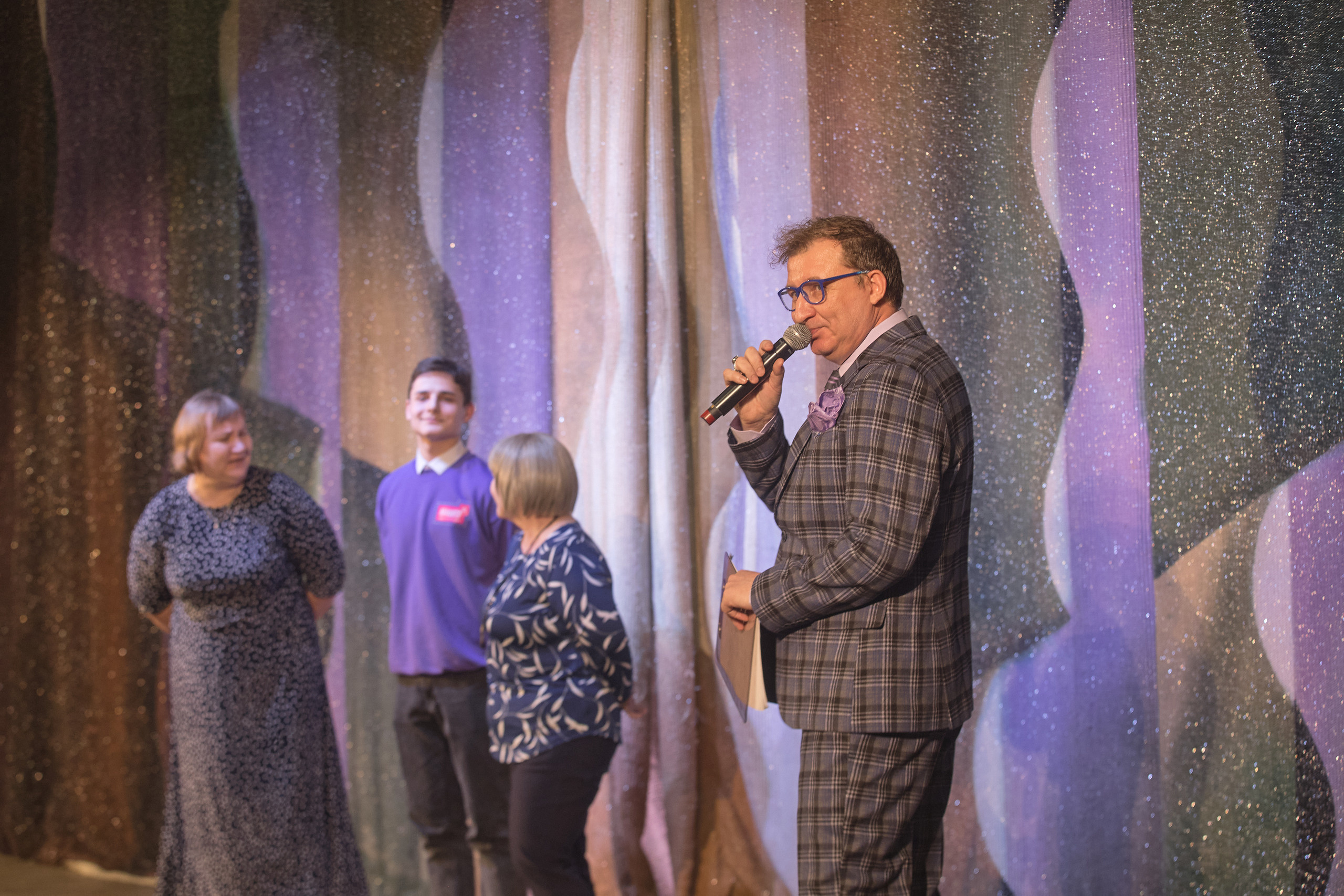 Портфолио репортажной фотосъёмки: Концерт в ДК Железнодорожников. Фотограф Яковлев Роман — Красноярск