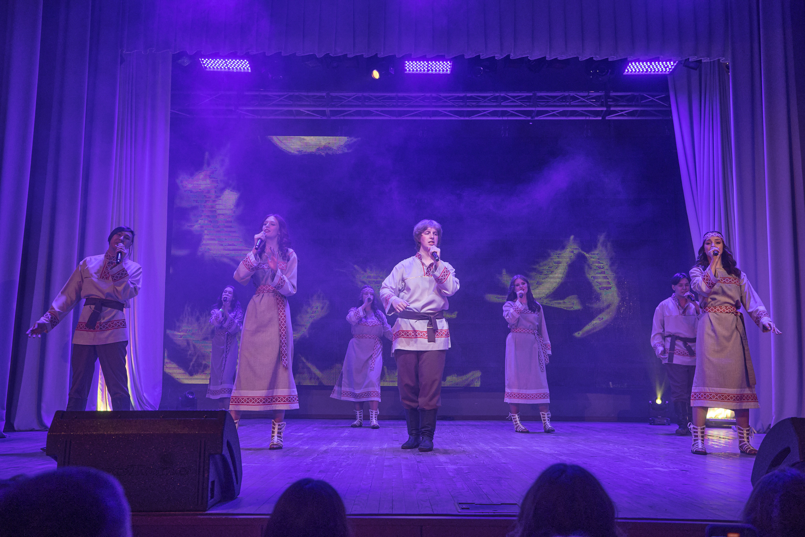 Портфолио репортажной фотосъёмки: Концерт в ДК Железнодорожников. Фотограф Яковлев Роман — Красноярск