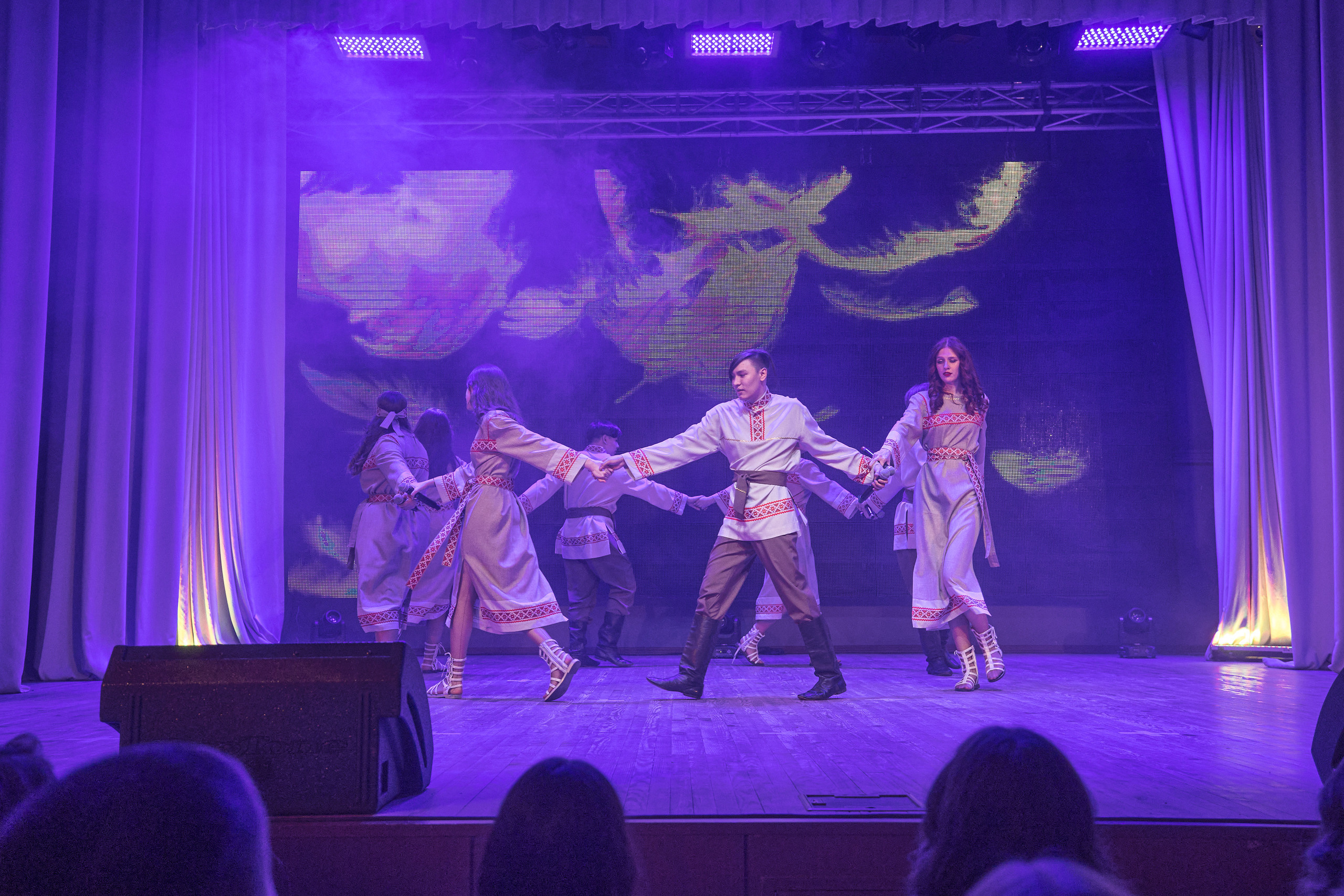 Портфолио репортажной фотосъёмки: Концерт в ДК Железнодорожников. Фотограф Яковлев Роман — Красноярск