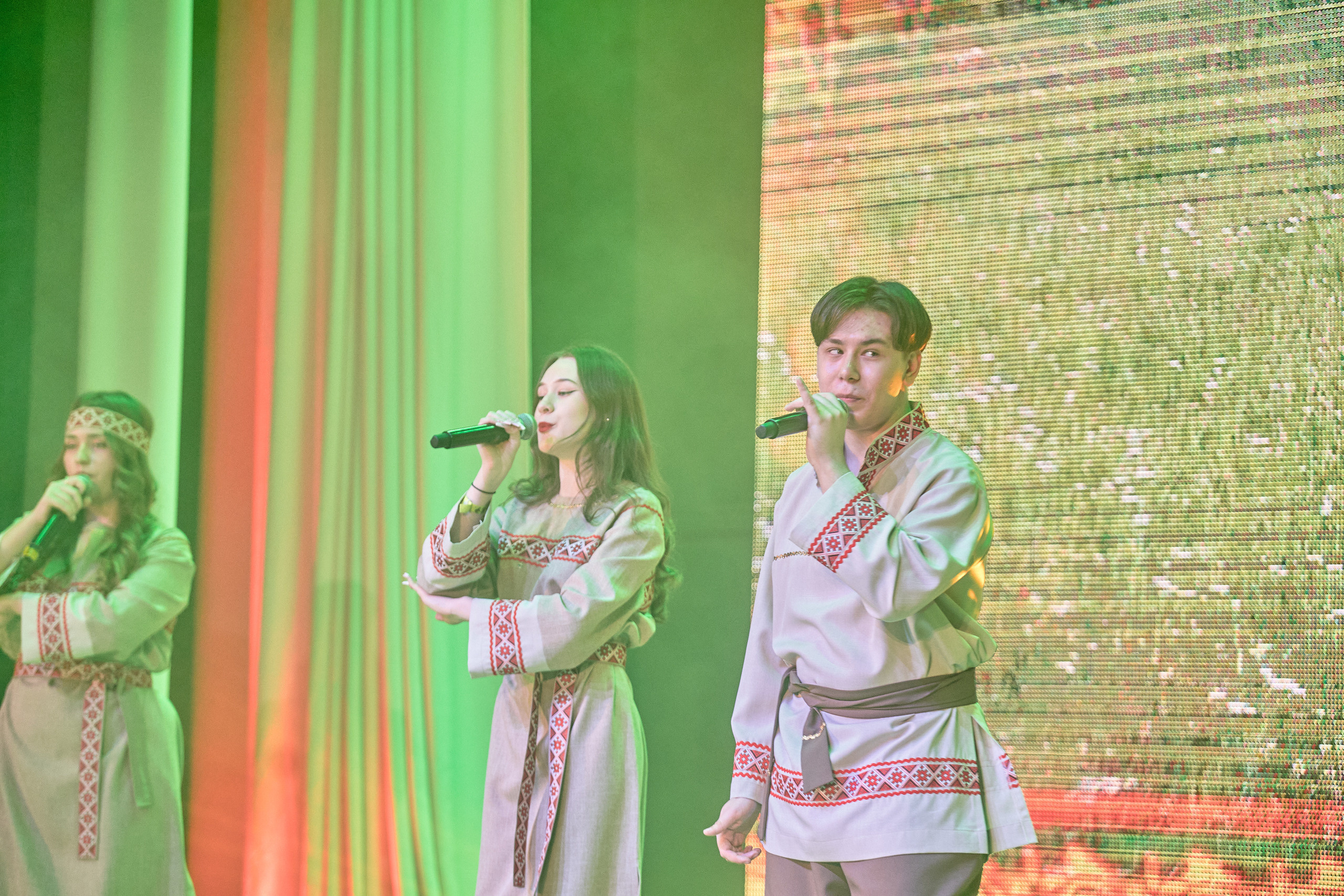 Портфолио репортажной фотосъёмки: Концерт в ДК Железнодорожников. Фотограф Яковлев Роман — Красноярск