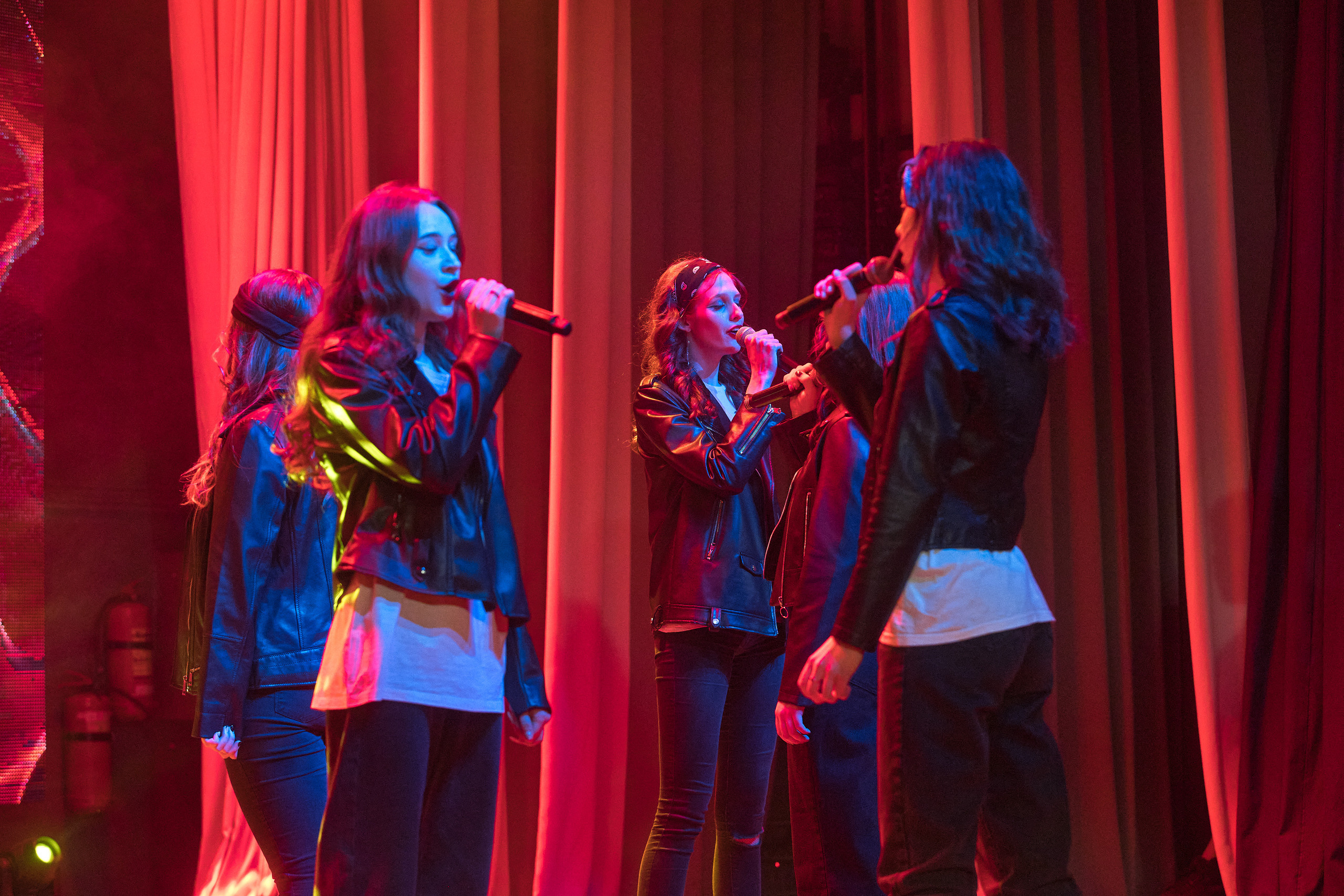 Портфолио репортажной фотосъёмки: Концерт в ДК Железнодорожников. Фотограф Яковлев Роман — Красноярск