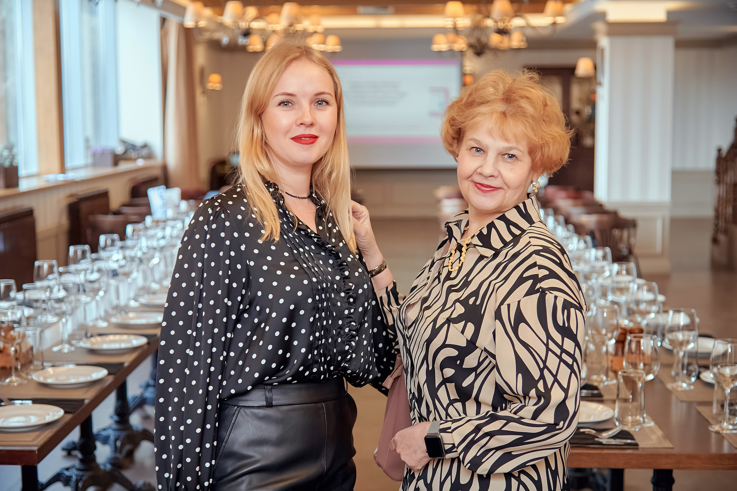 Портфолио репортажной фотосъёмки: ПреМама Дуо в Сафари-клуб. Фотограф Яковлев Роман — Красноярск