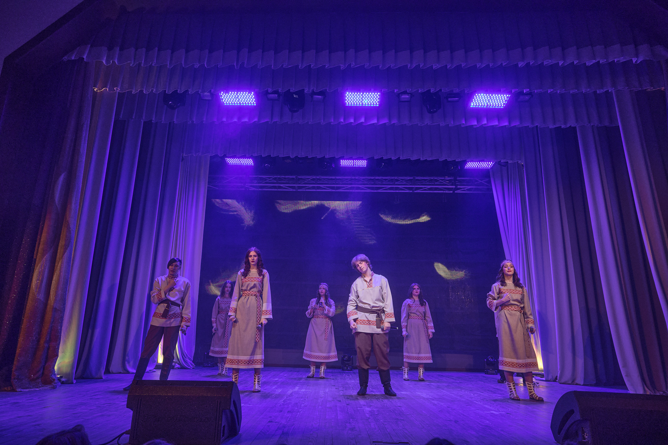 Портфолио репортажной фотосъёмки: Концерт в ДК Железнодорожников. Фотограф Яковлев Роман — Красноярск