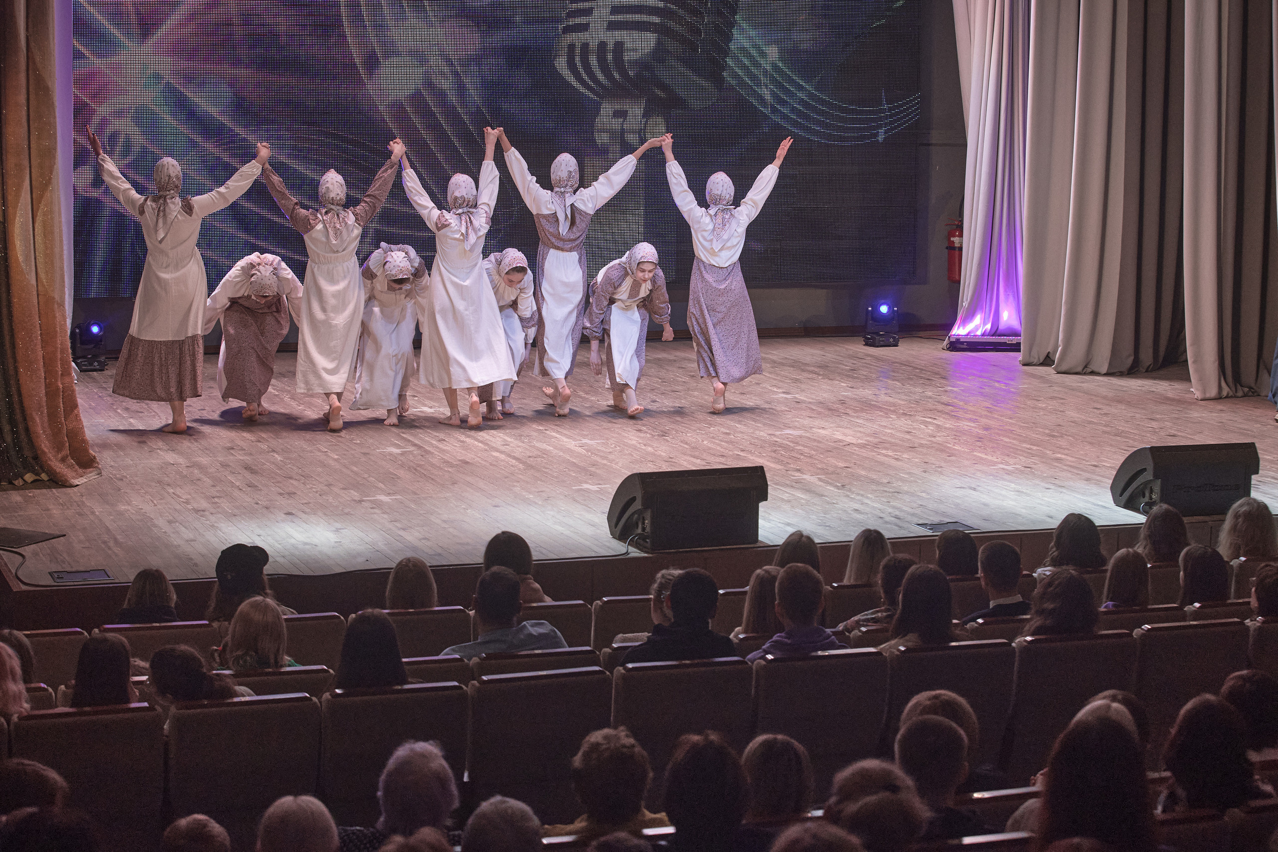 Портфолио репортажной фотосъёмки: Концерт в ДК Железнодорожников. Фотограф Яковлев Роман — Красноярск