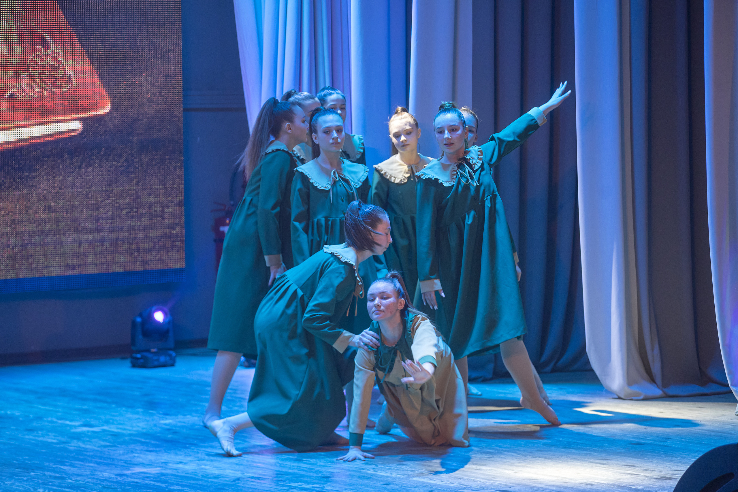 Портфолио репортажной фотосъёмки: Концерт в ДК Железнодорожников. Фотограф Яковлев Роман — Красноярск